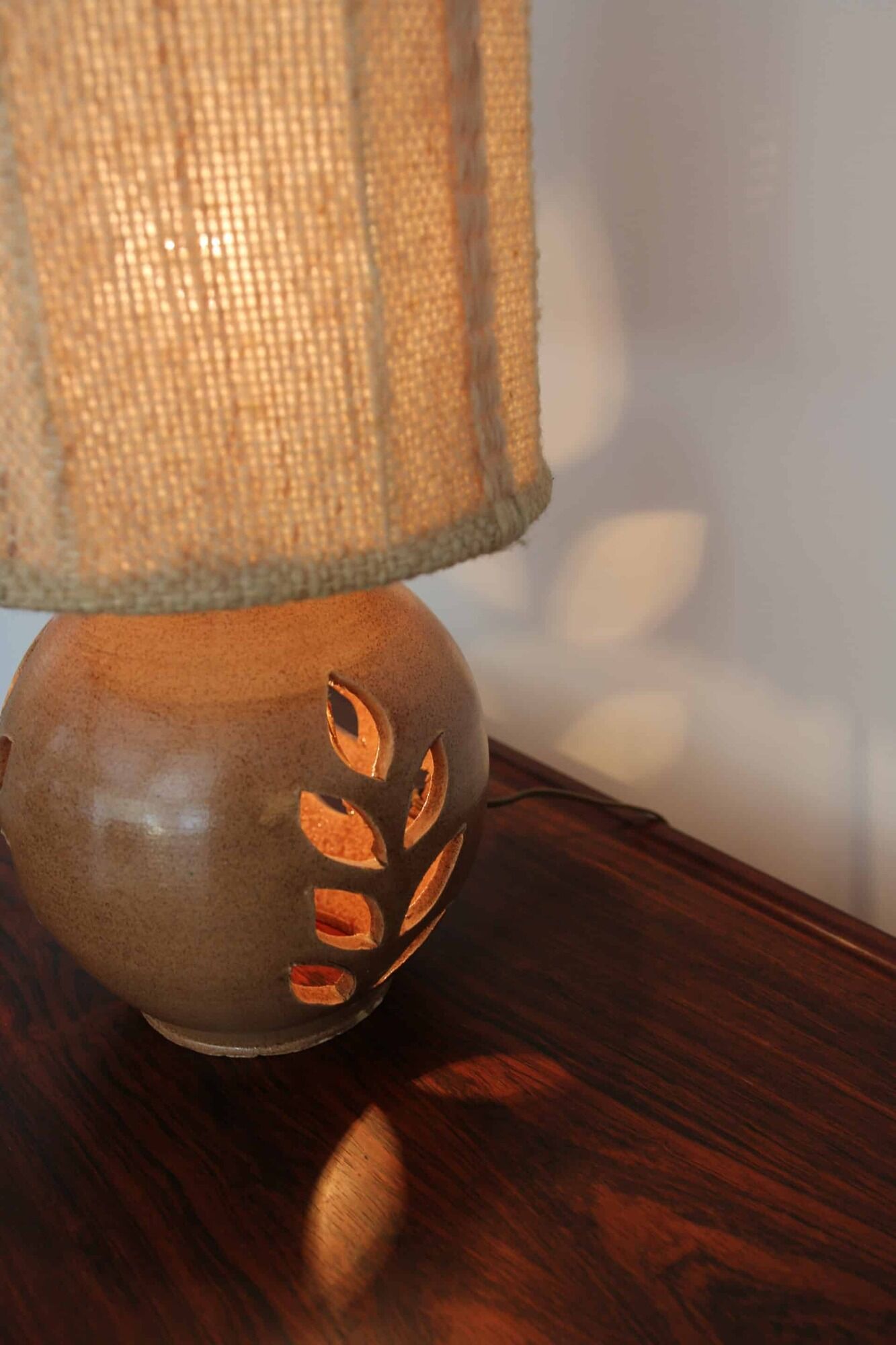 Lattice stoneware lamp