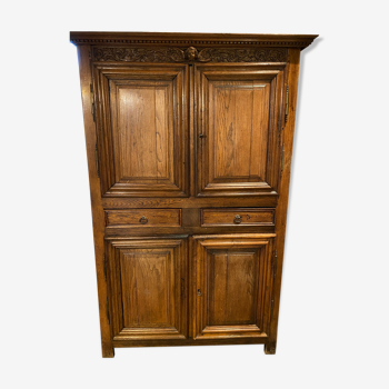 Armoire en chêne