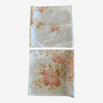 Lot 2 serviettes vintages motifs fleurs