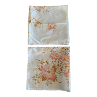 Lot 2 serviettes vintages motifs fleurs