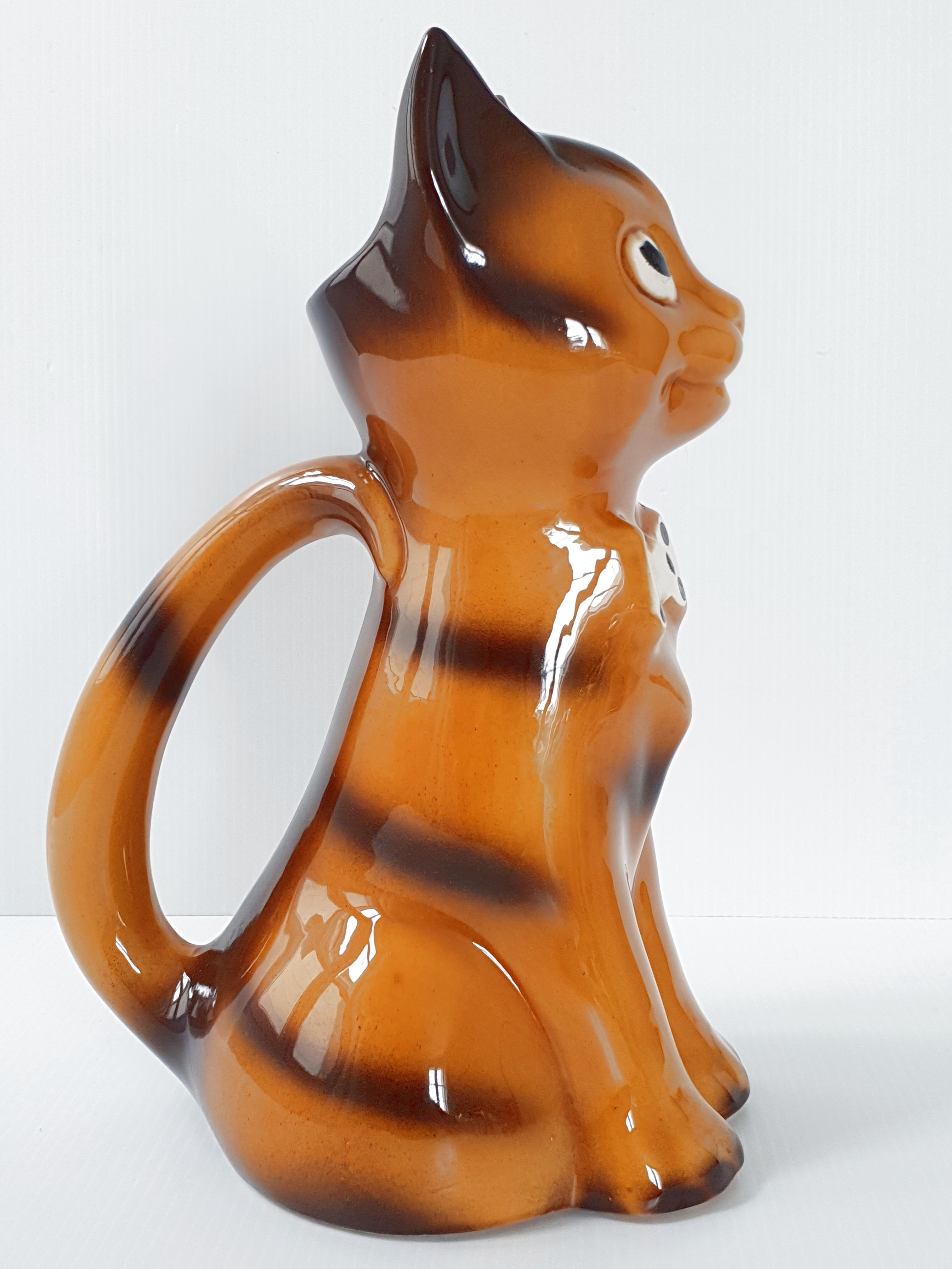 Vintage ceramic cat pitcher  1960