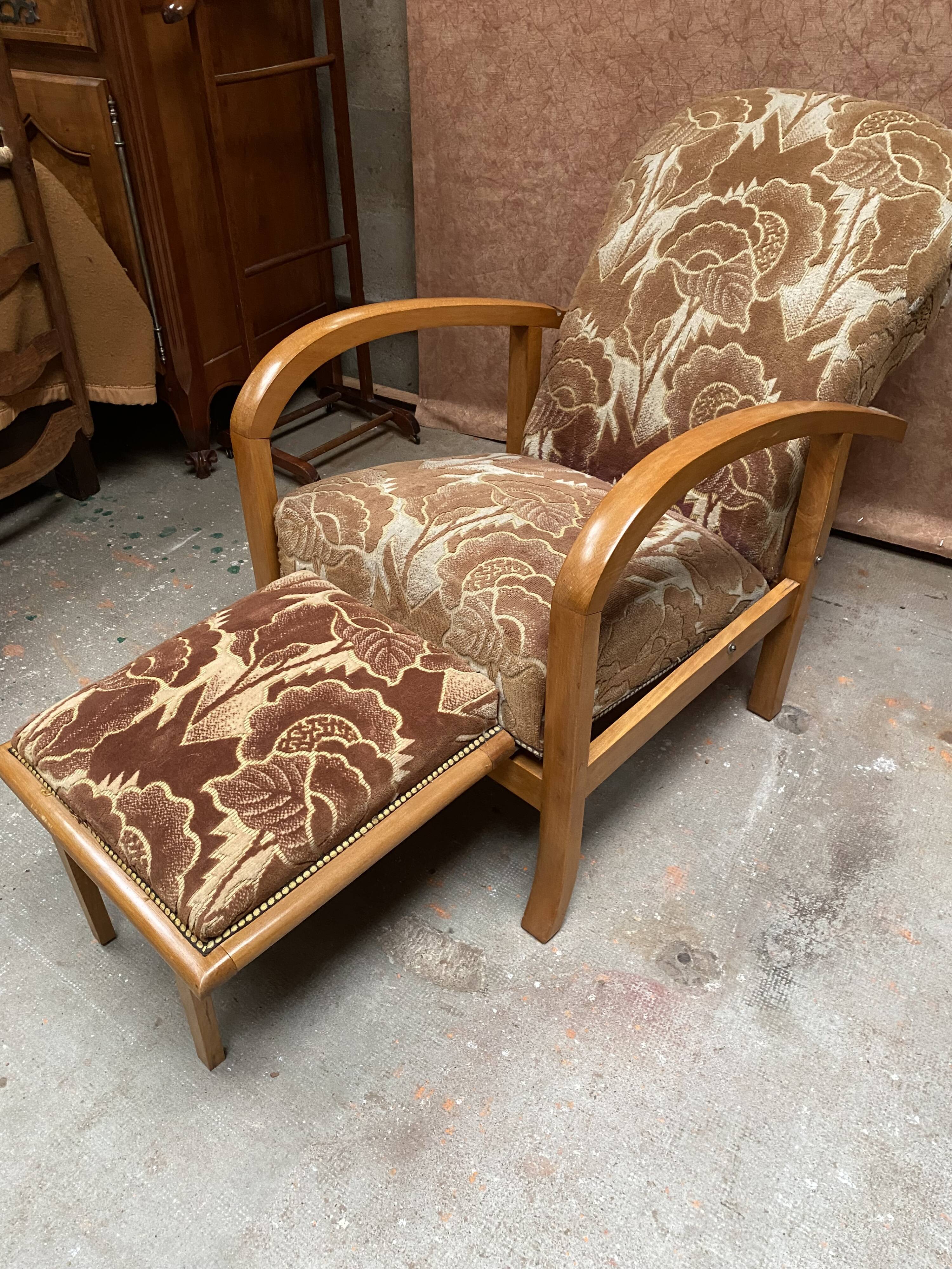 Vintage Art-Deco Morris armchair