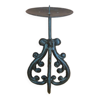 Cast iron candle holder