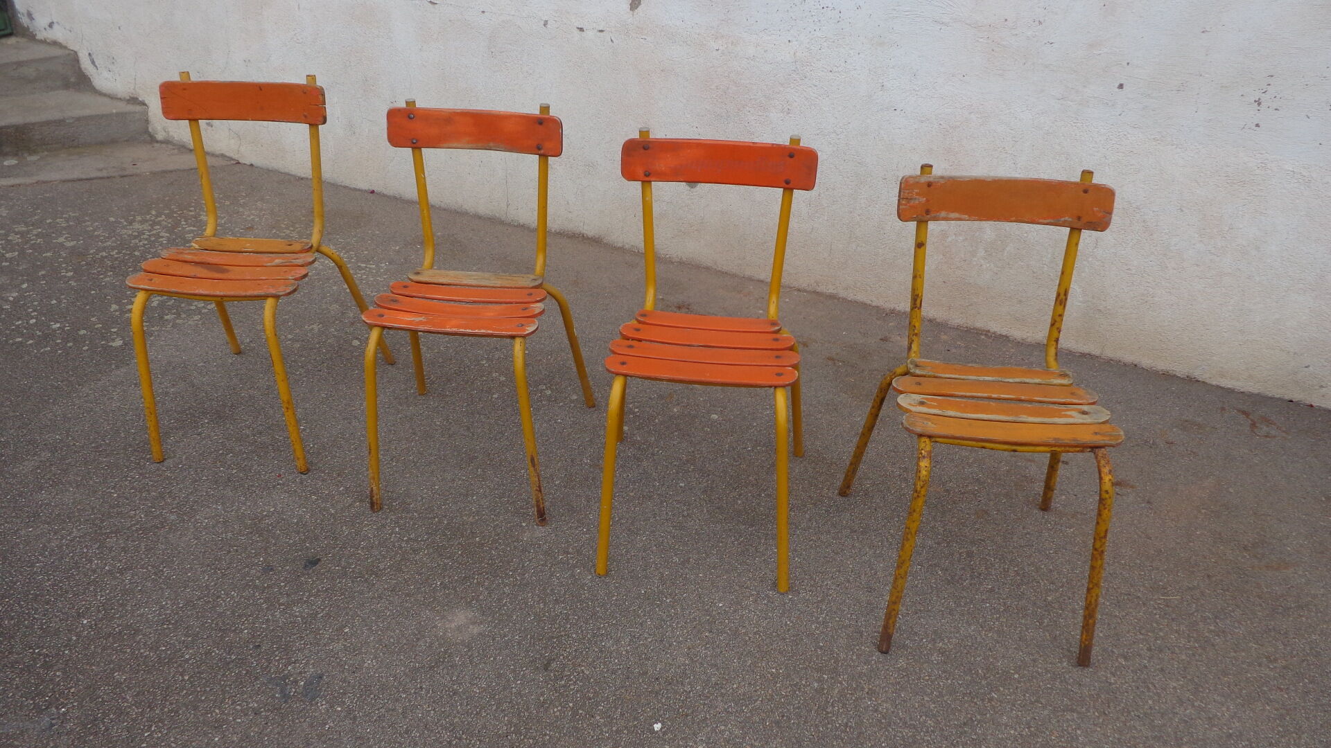 4 terrace chairs bistro Champigneulles