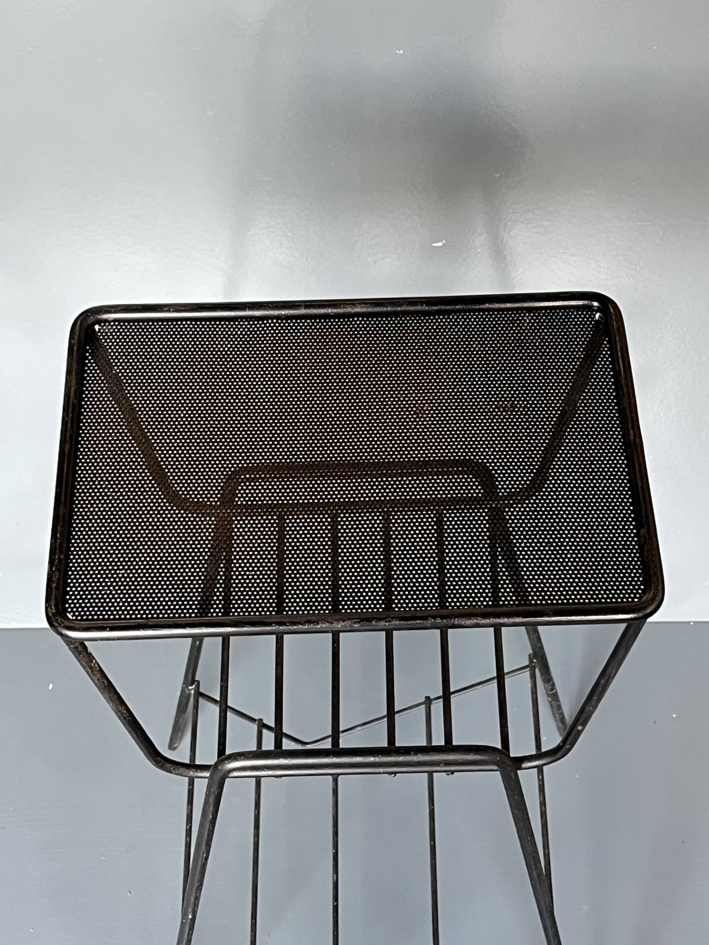 Selette années 60 en métal laqué noir et laiton