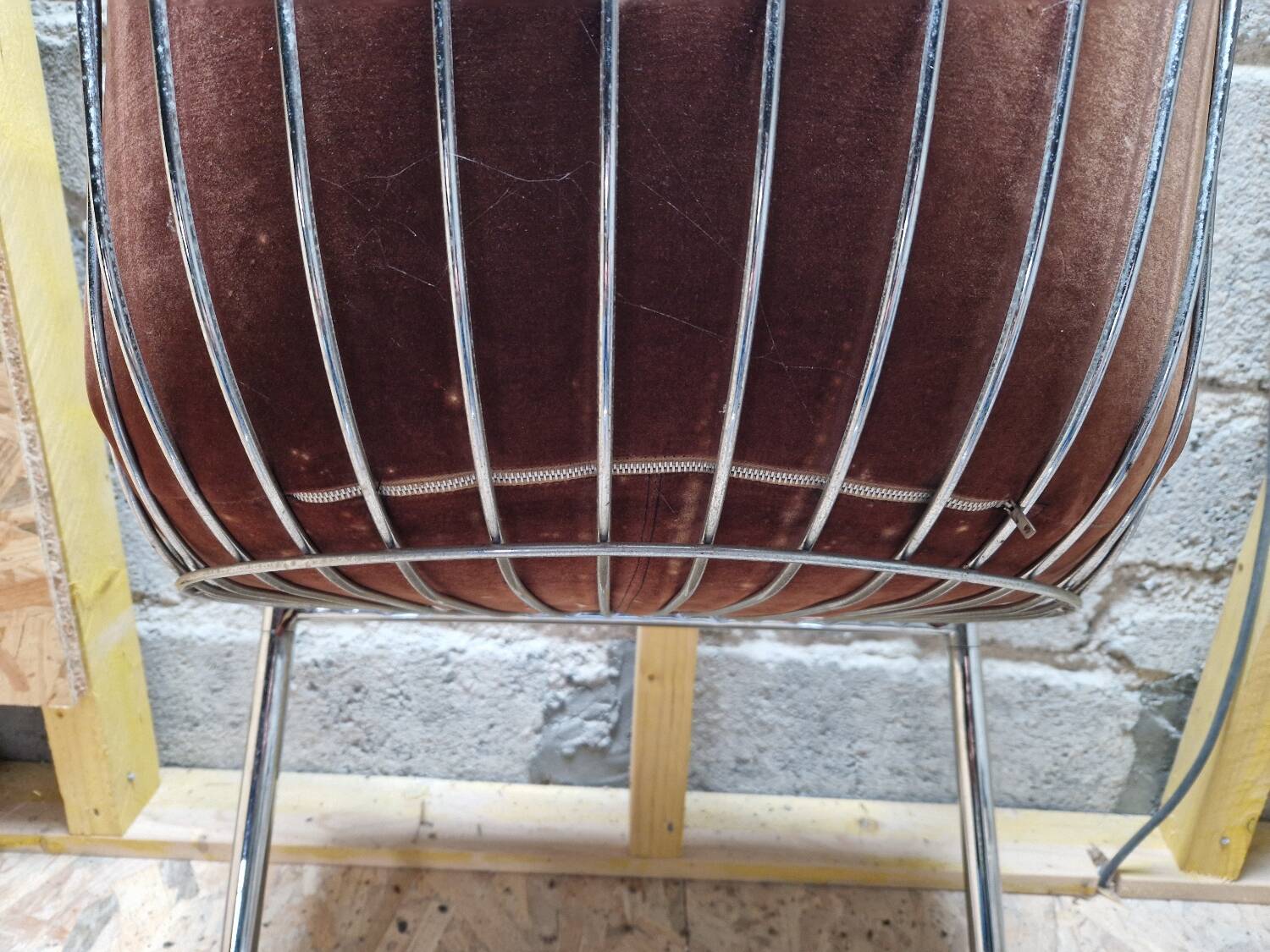 Lot de 4 Chaises à Bras, En Métal Chromé – 1970