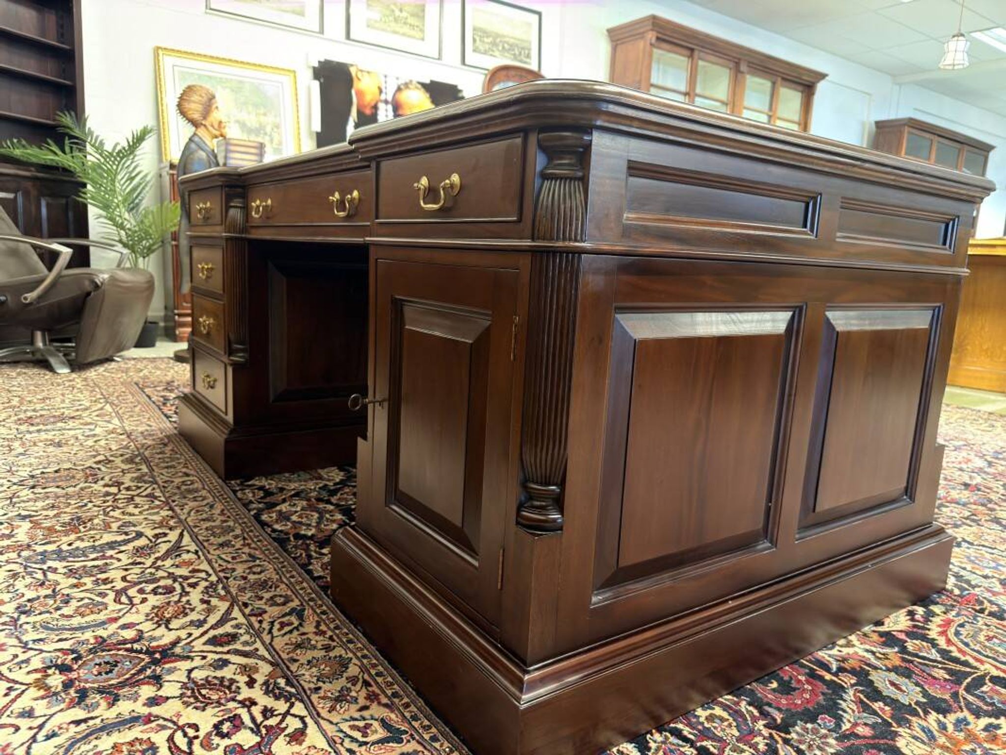 Classic English Vintage Desk Partnerdesk