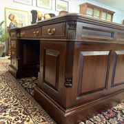 Classic English Vintage Desk Partnerdesk