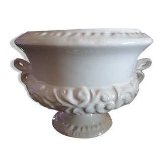 White enamelled Medici cup 1960/1970