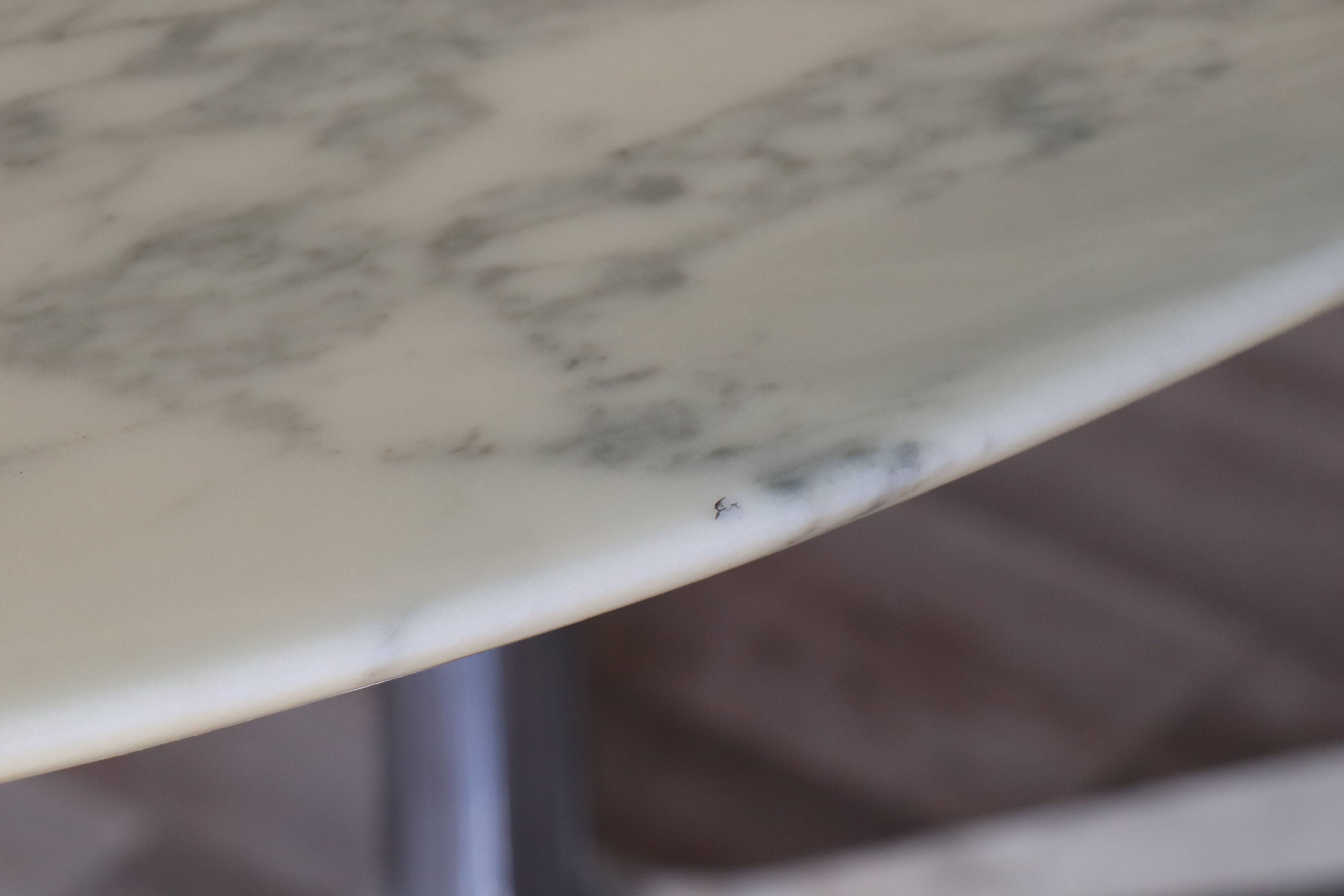 Roche Bobois oval table in marble and aluminum 1970
