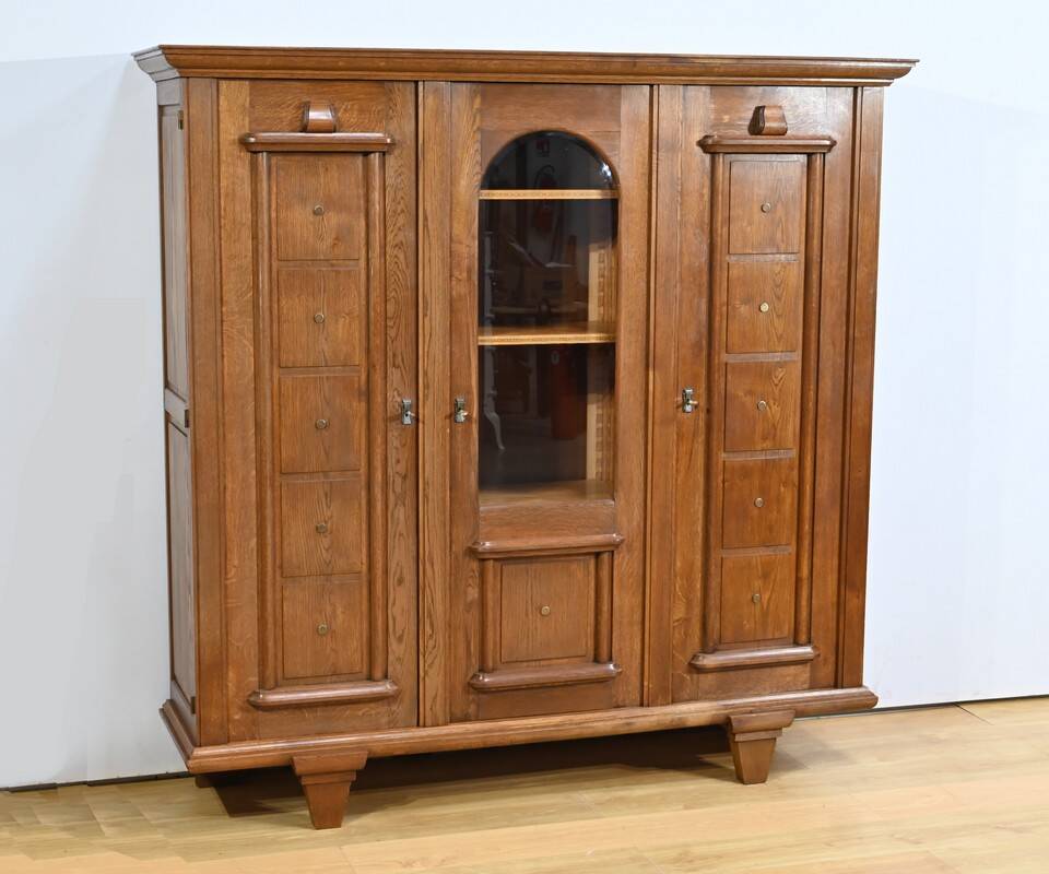 Oak bookcase, Art Deco period – 1940