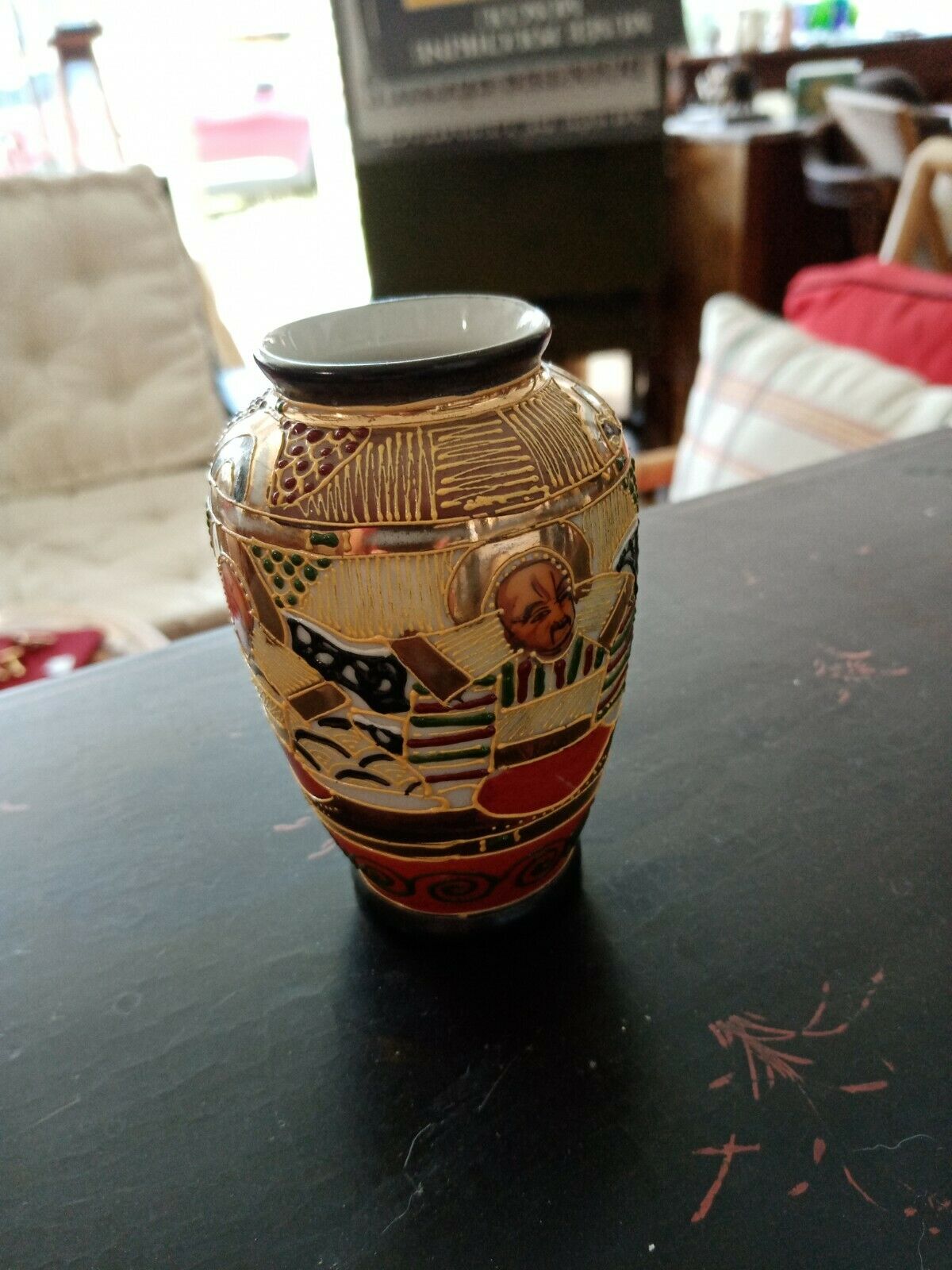 Vase asian porcelain pattern 10 cm high