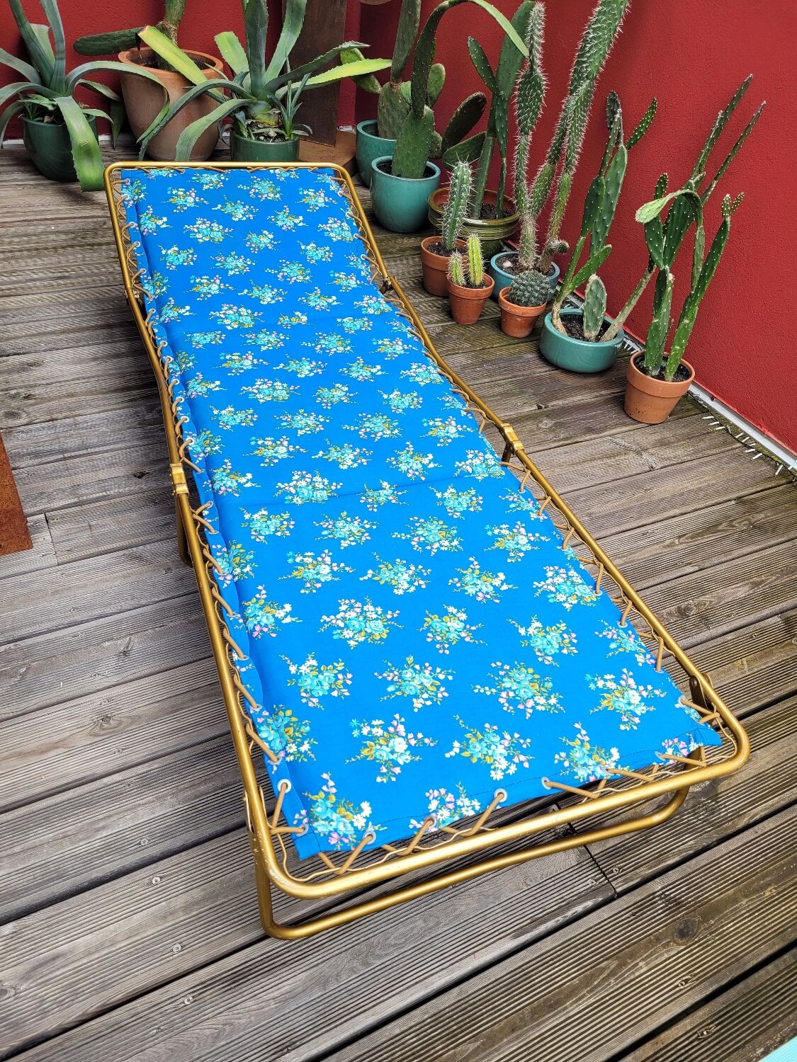 Vintage Samti camp bed
