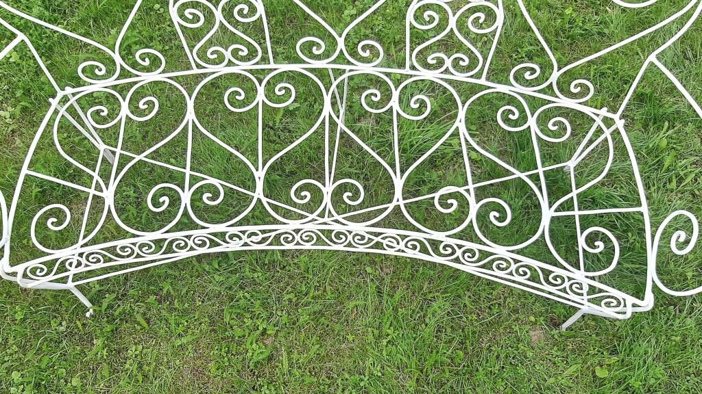 Banc de jardin arrondi fer forge couleur blanche