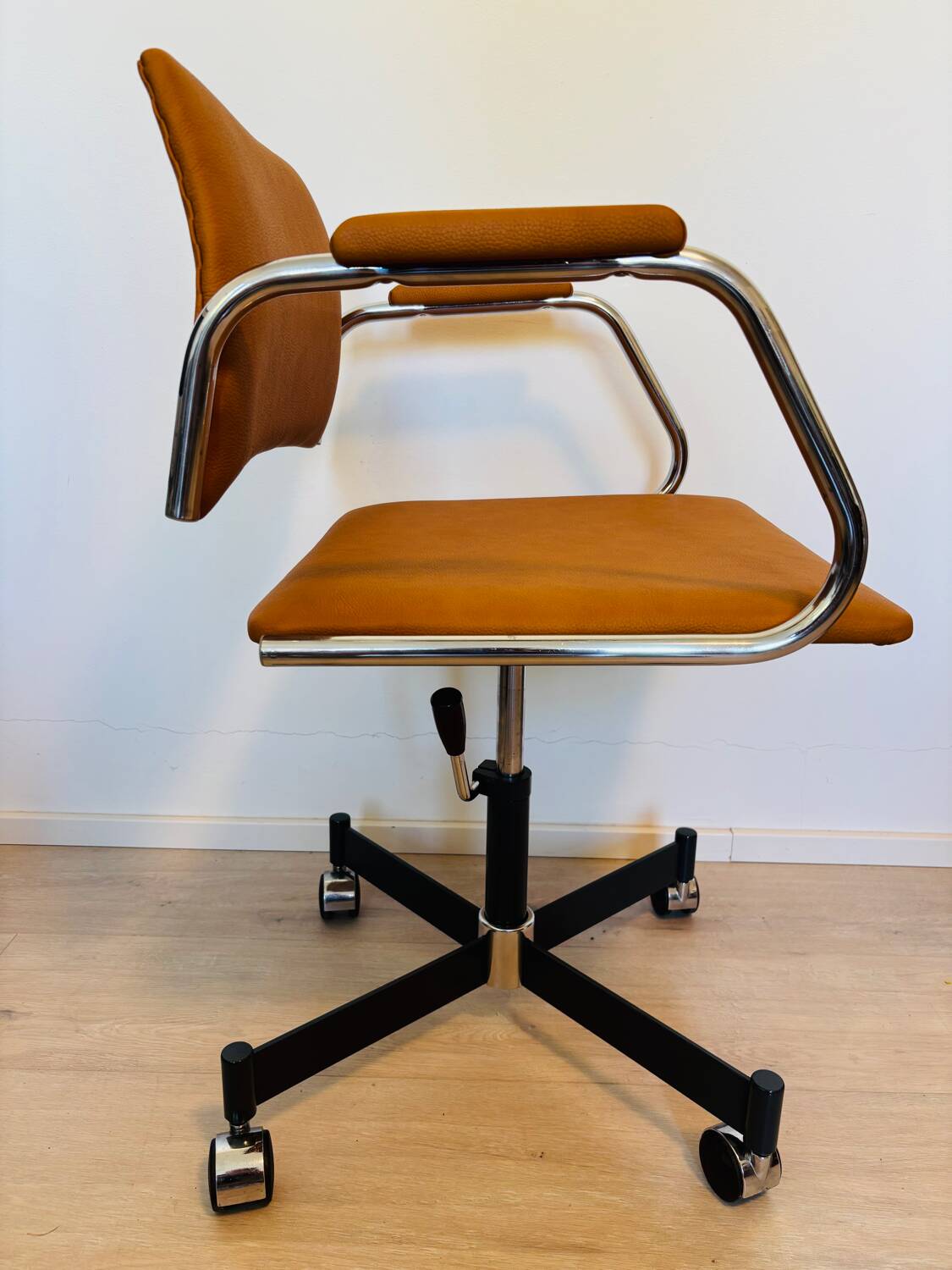 Chaise de bureau Dijon par Kovona, Tchécoslovaquie, années 190