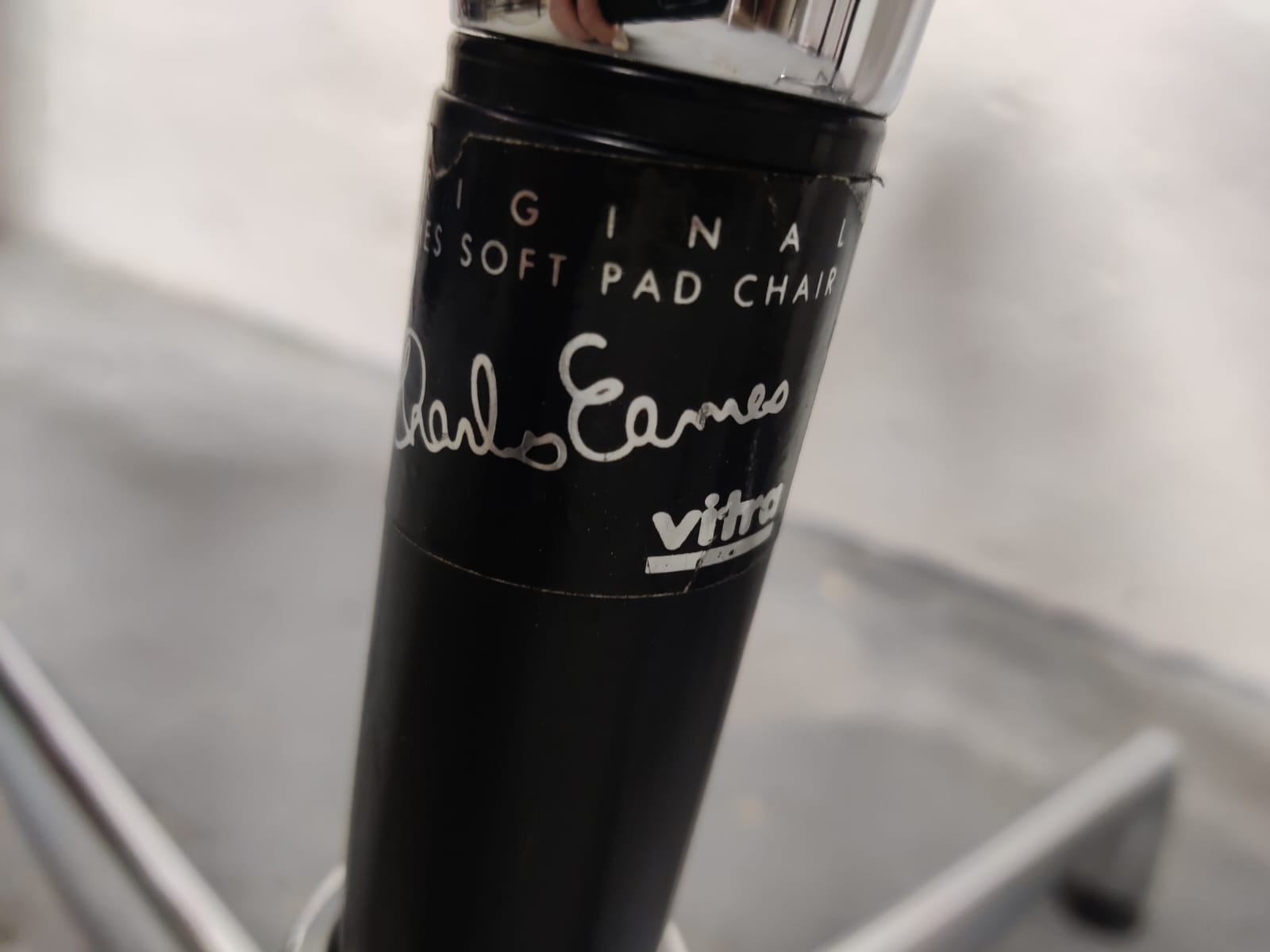 Armchair EA108 Charles & Rey Eames, Vitra