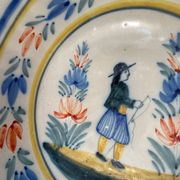 Quimper ceramic hanging collector's salad bowl