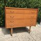 Commode vintage pieds fuseaux