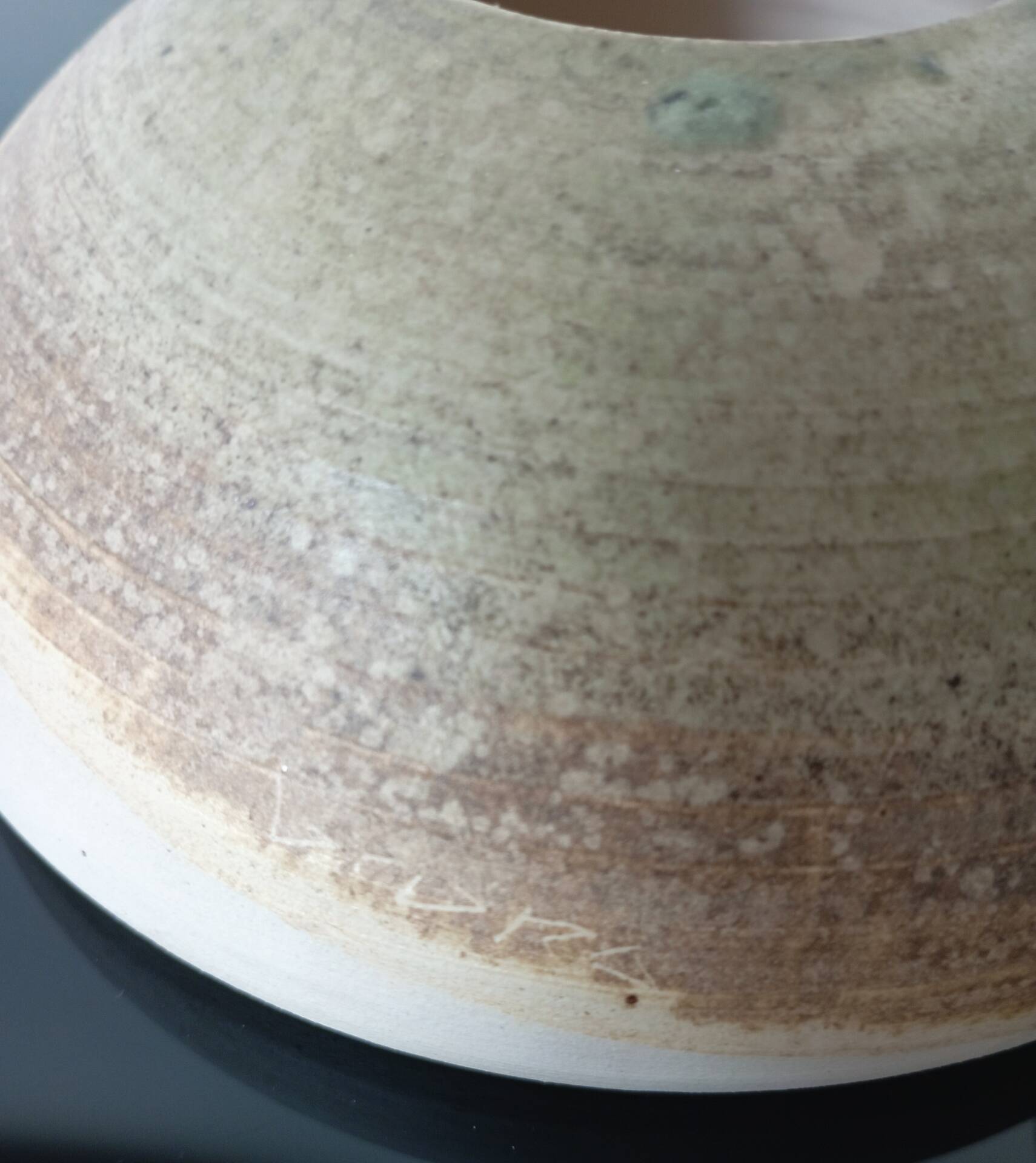 Vintage studio pottery signed - Variegated green and raw earth