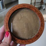 Old round frame