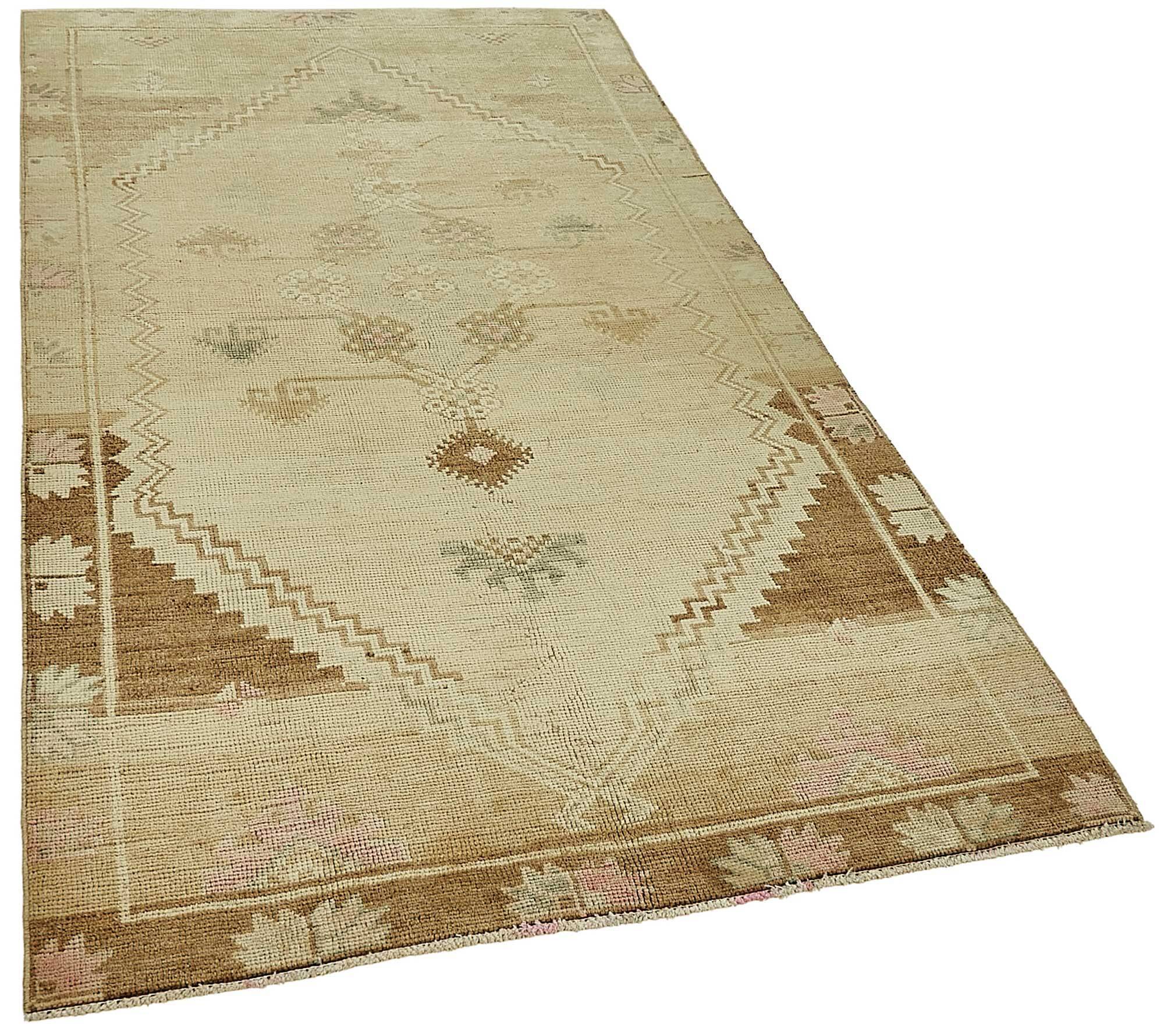 Turkish Vintage Anatolian Rug 120 cm x 217 cm