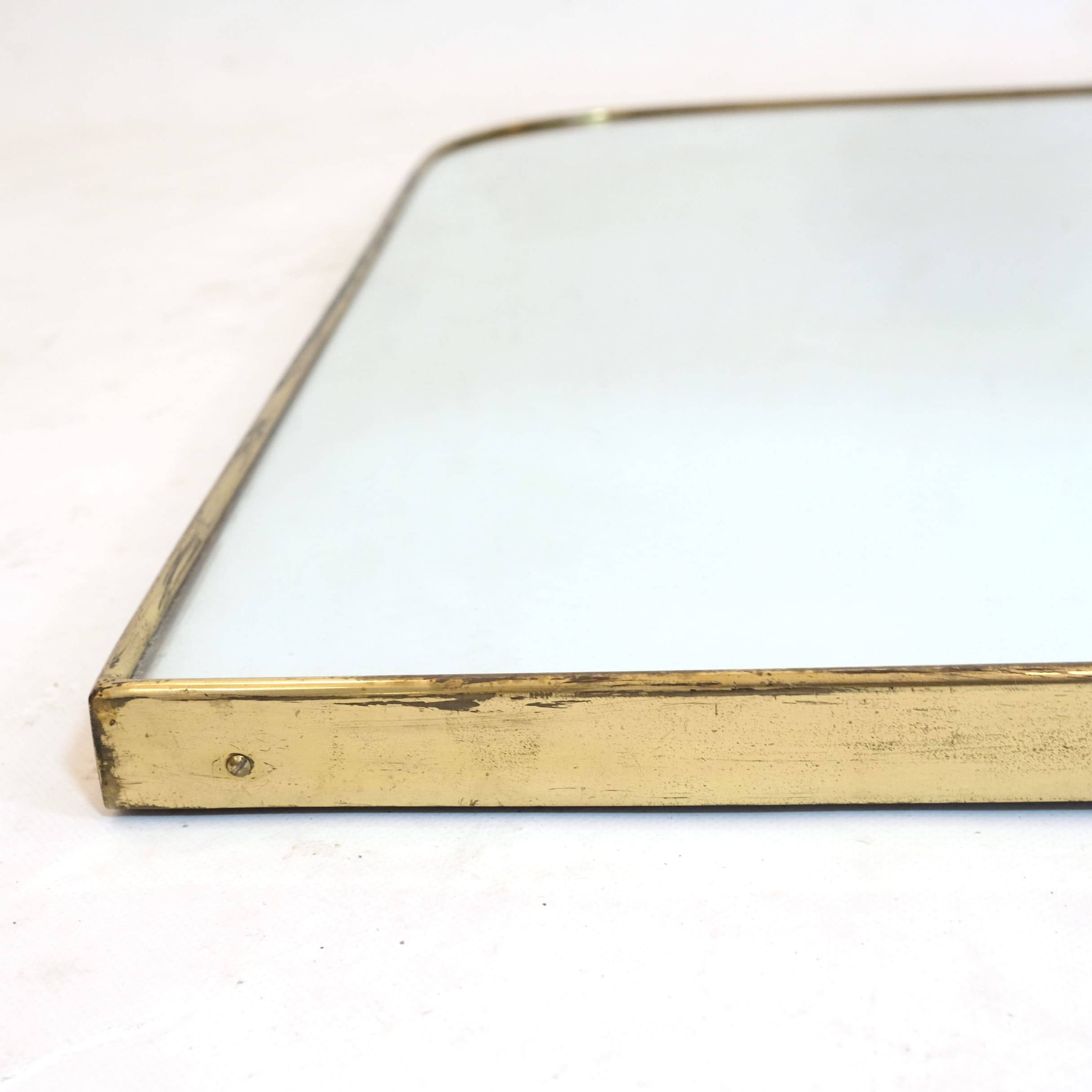 Very large Italian mirror from the 1950s, 118x78 cm.