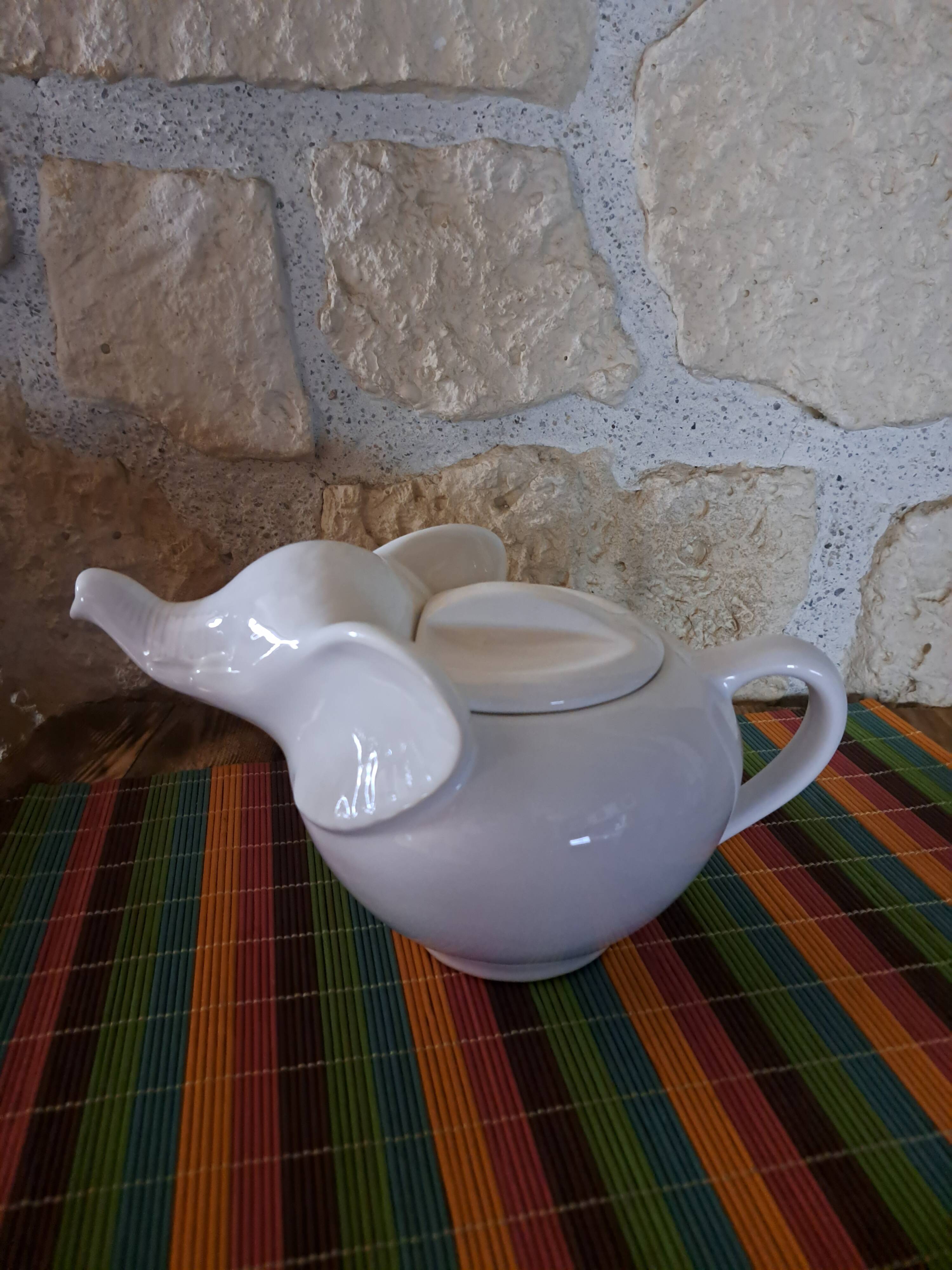 White elephant teapot