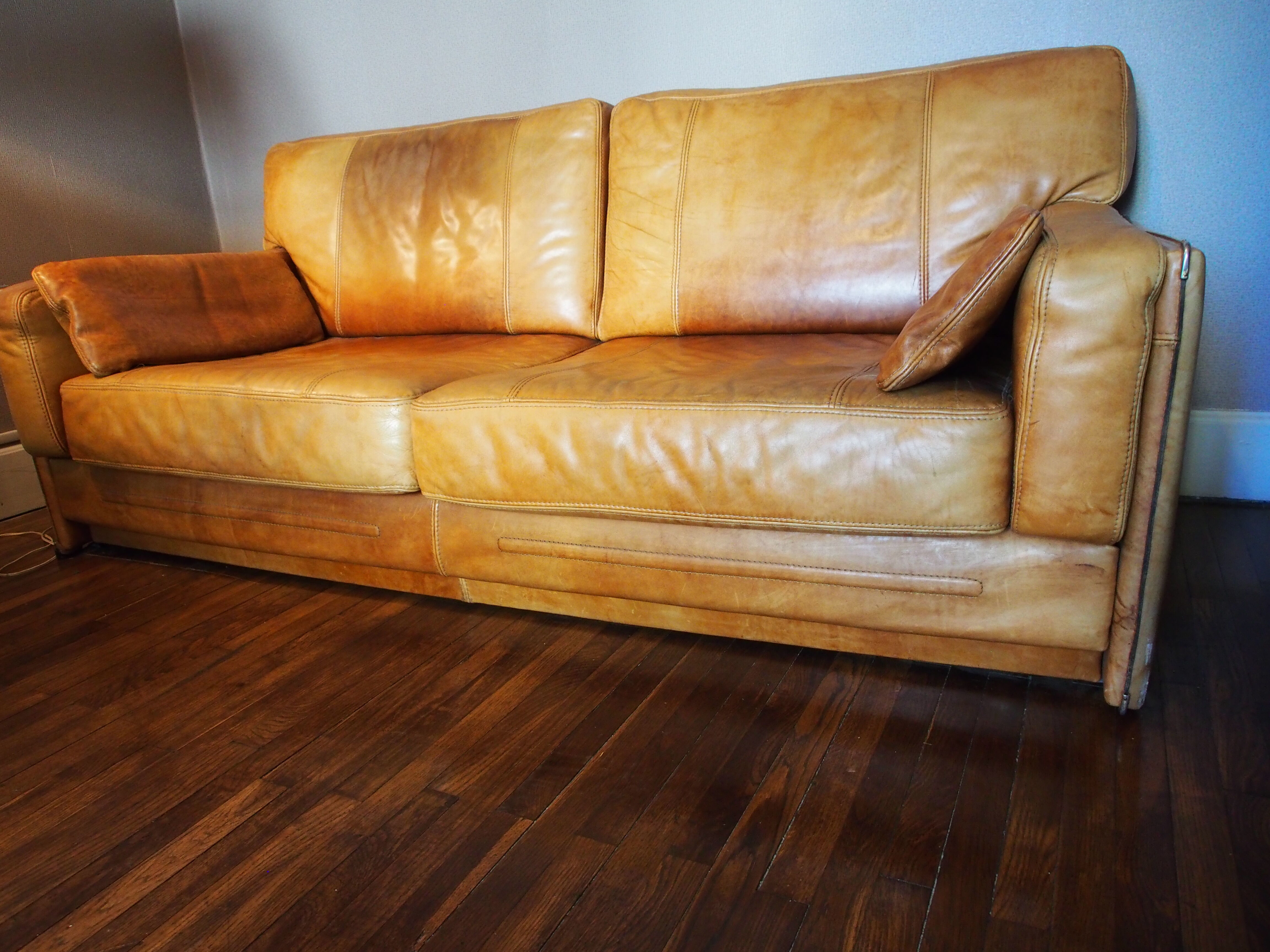 Marco Milisich leather sofa for Baxter Arcon