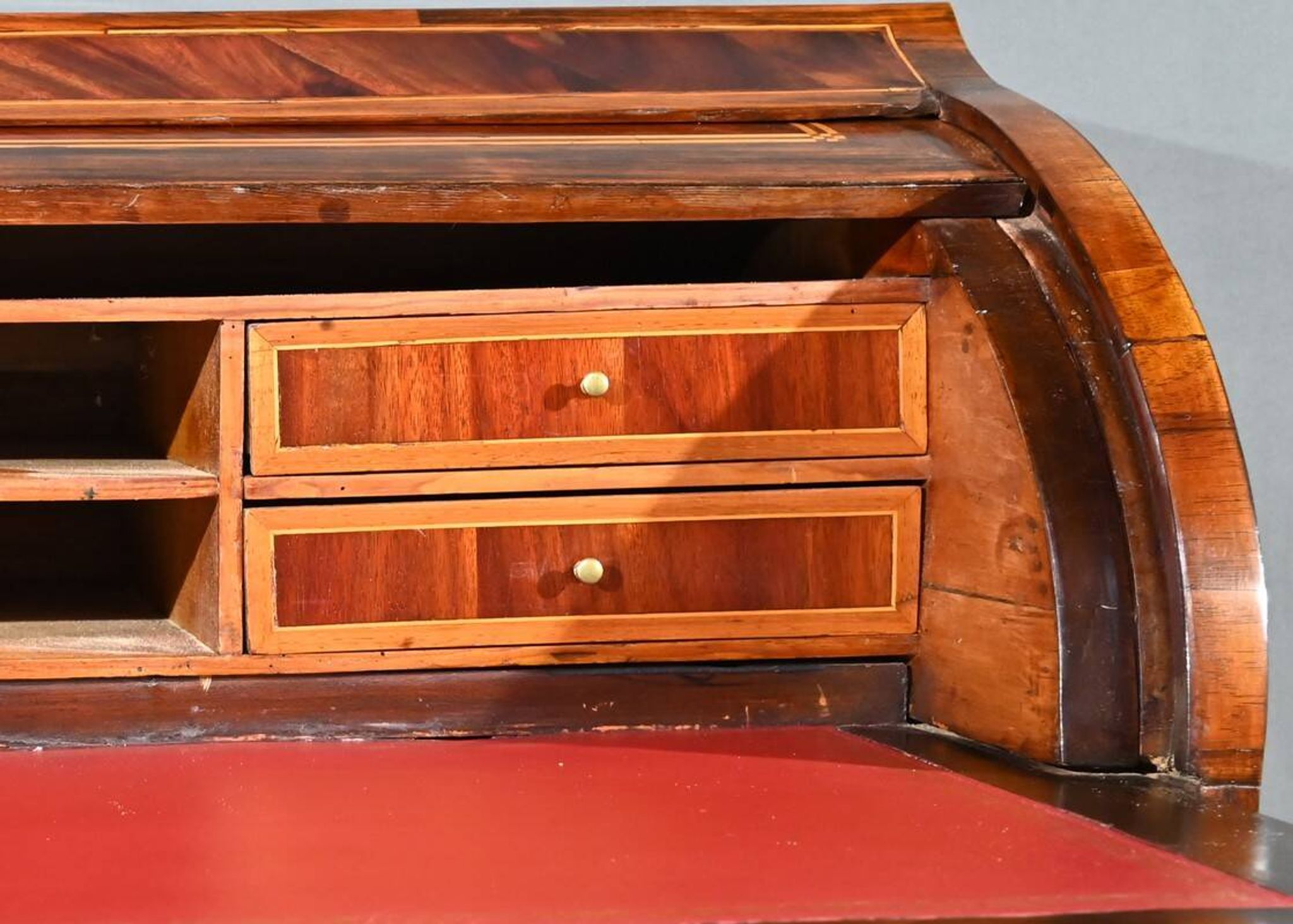 Mahogany and Rosewood Cylinder Desk, Louis XV period – 1st part XVI
