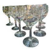 Série de 10 verres à vin en cristal gravé
