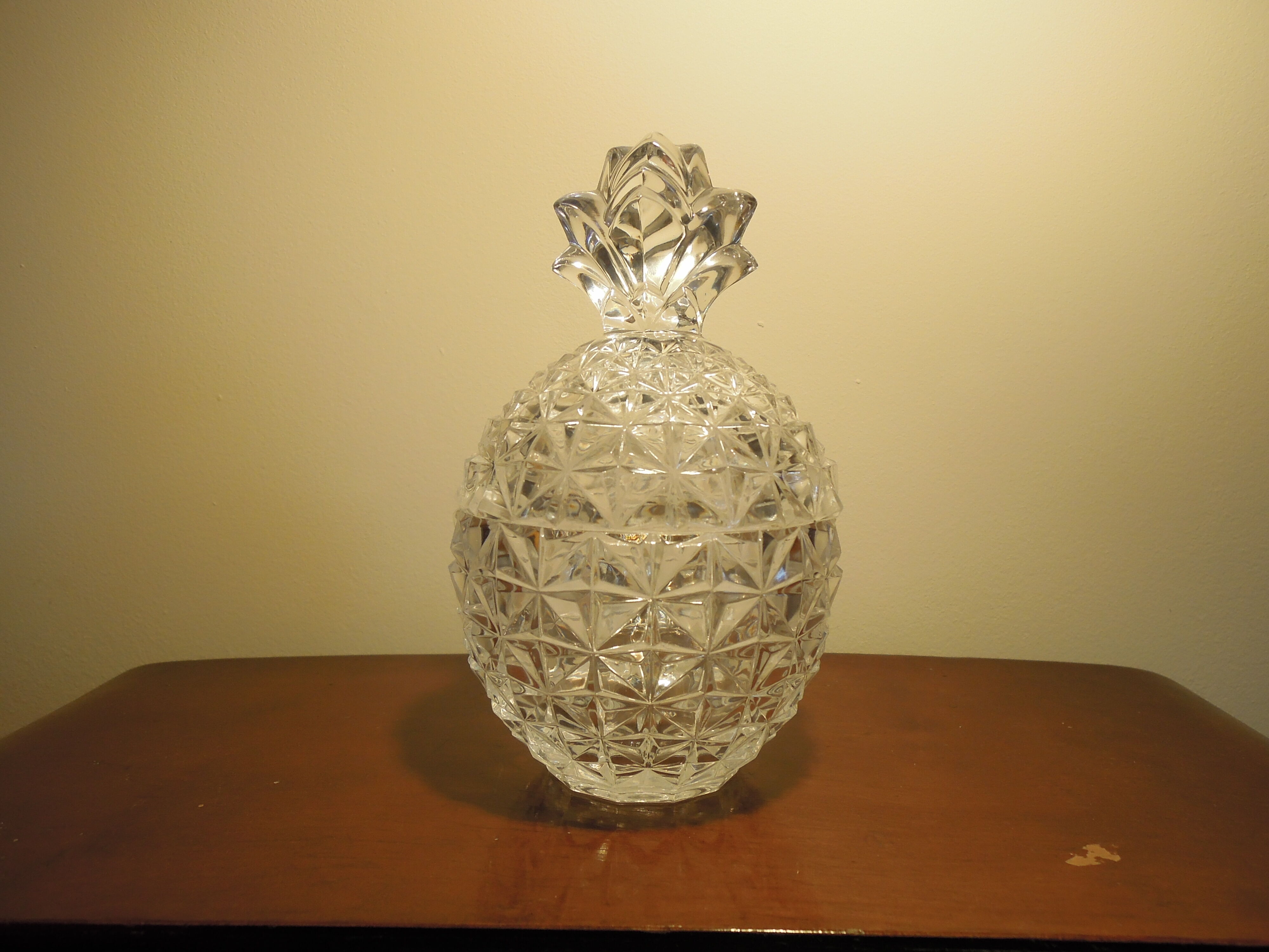 Bonbonniere pineapple in Crystal of arques