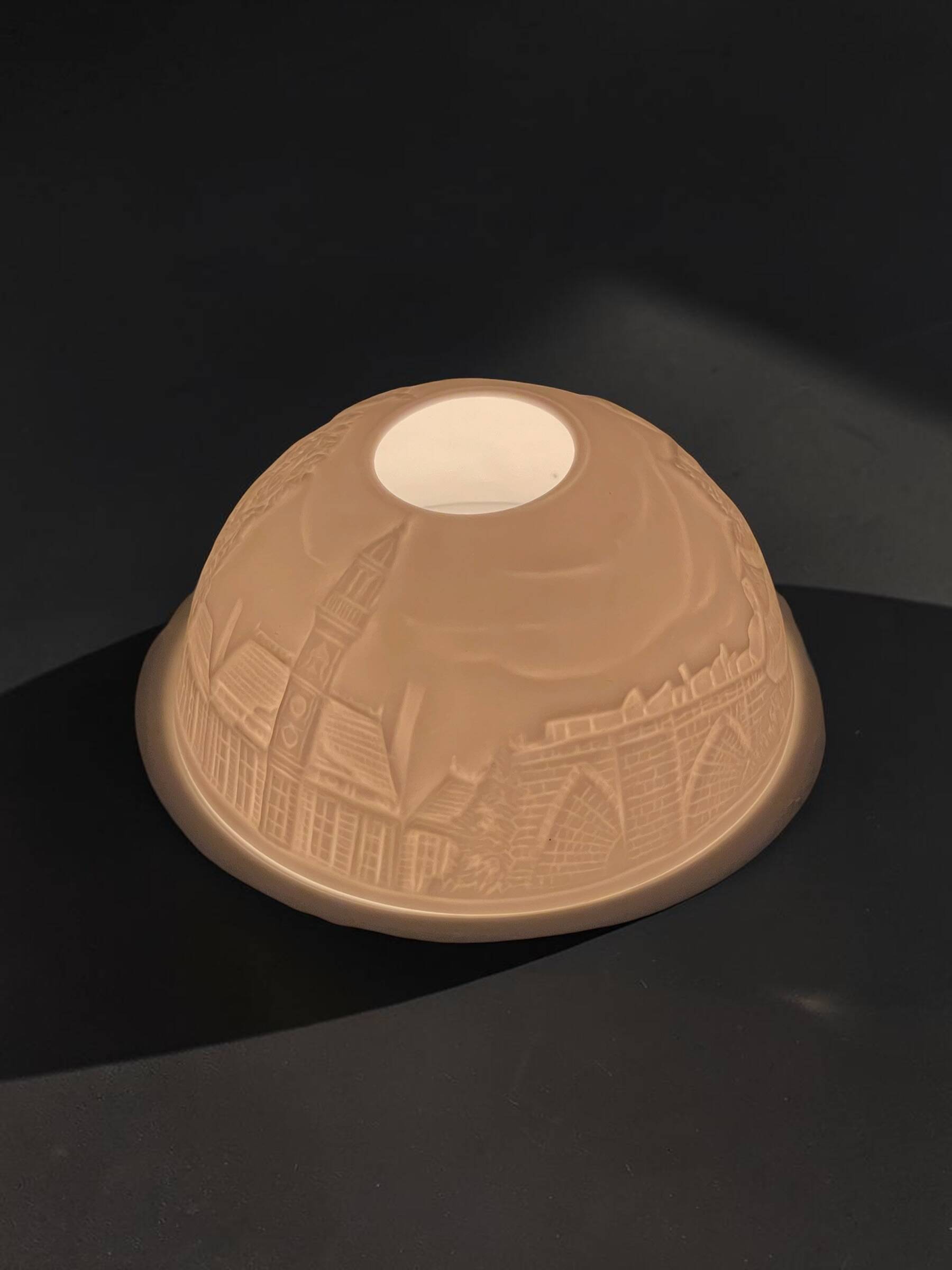 Porcelain lithophane photophore from Limoges