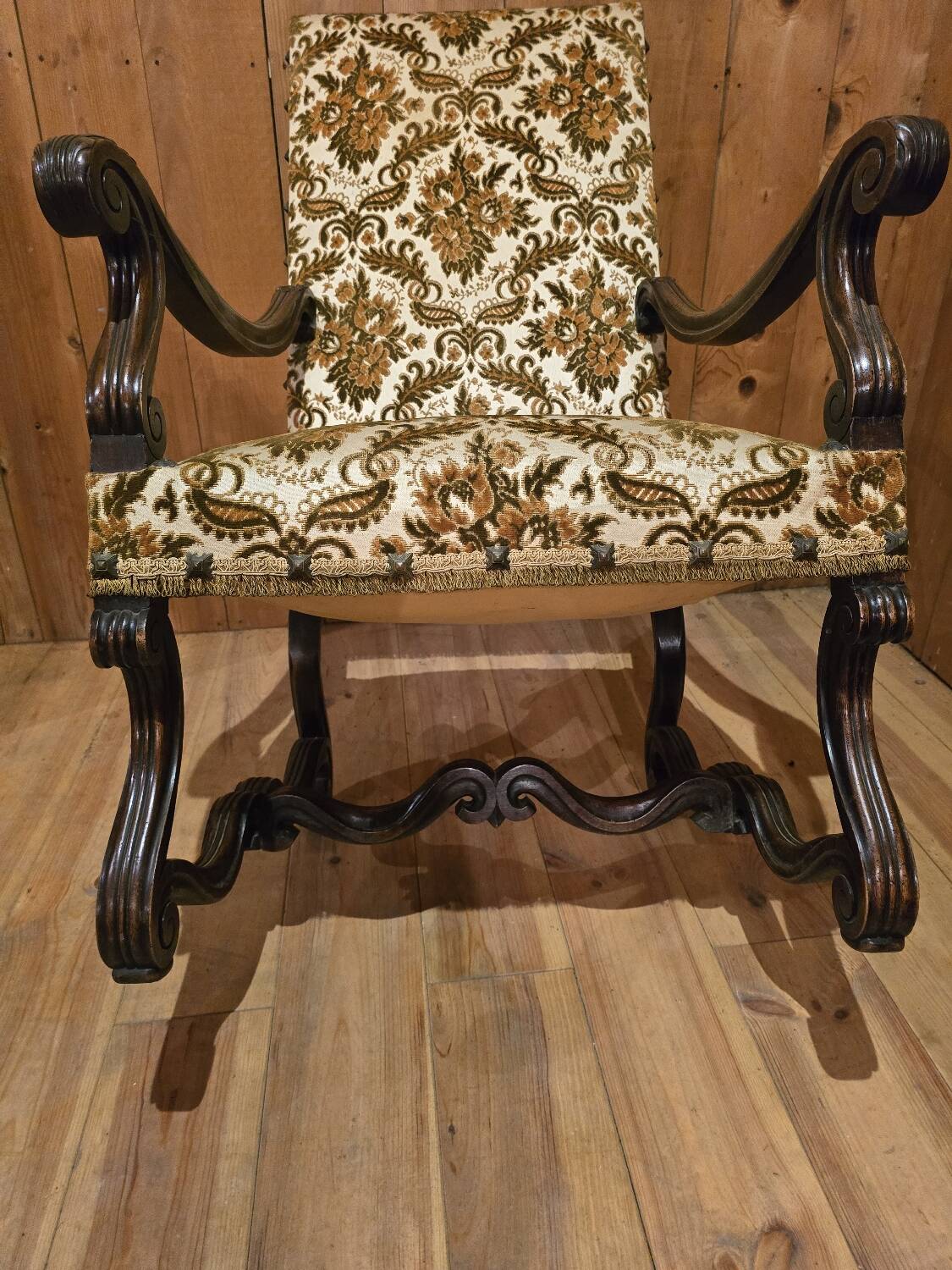 Louis 14 style armchair