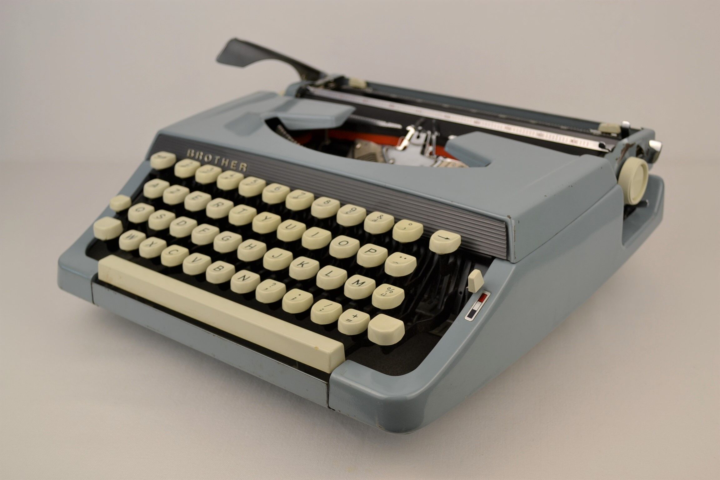 Typewriter brother 1960