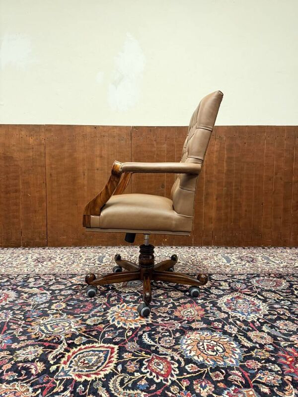 Chaise de bureau Chesterfield anglaise marron