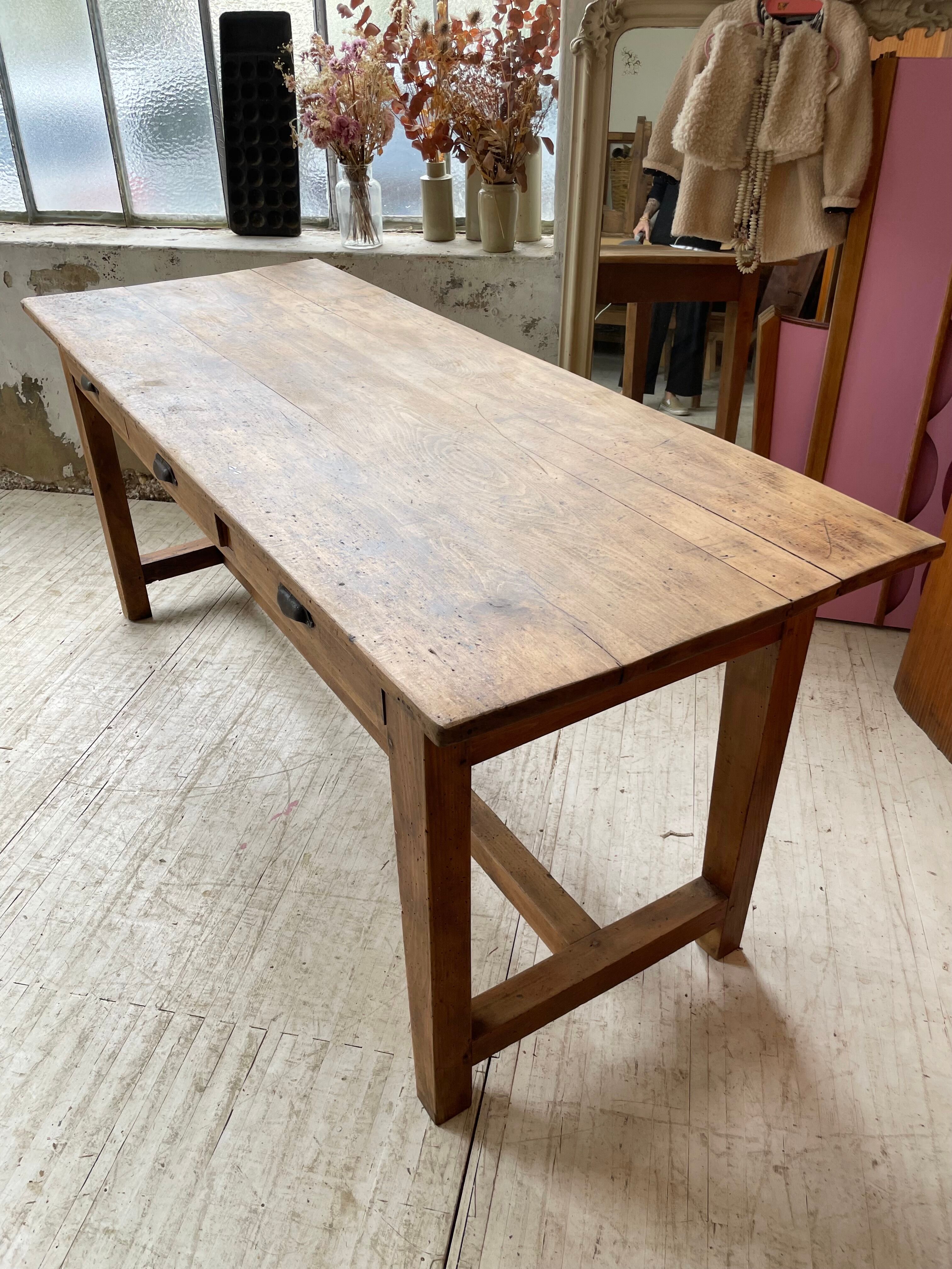 Oak island farmhouse table 2m