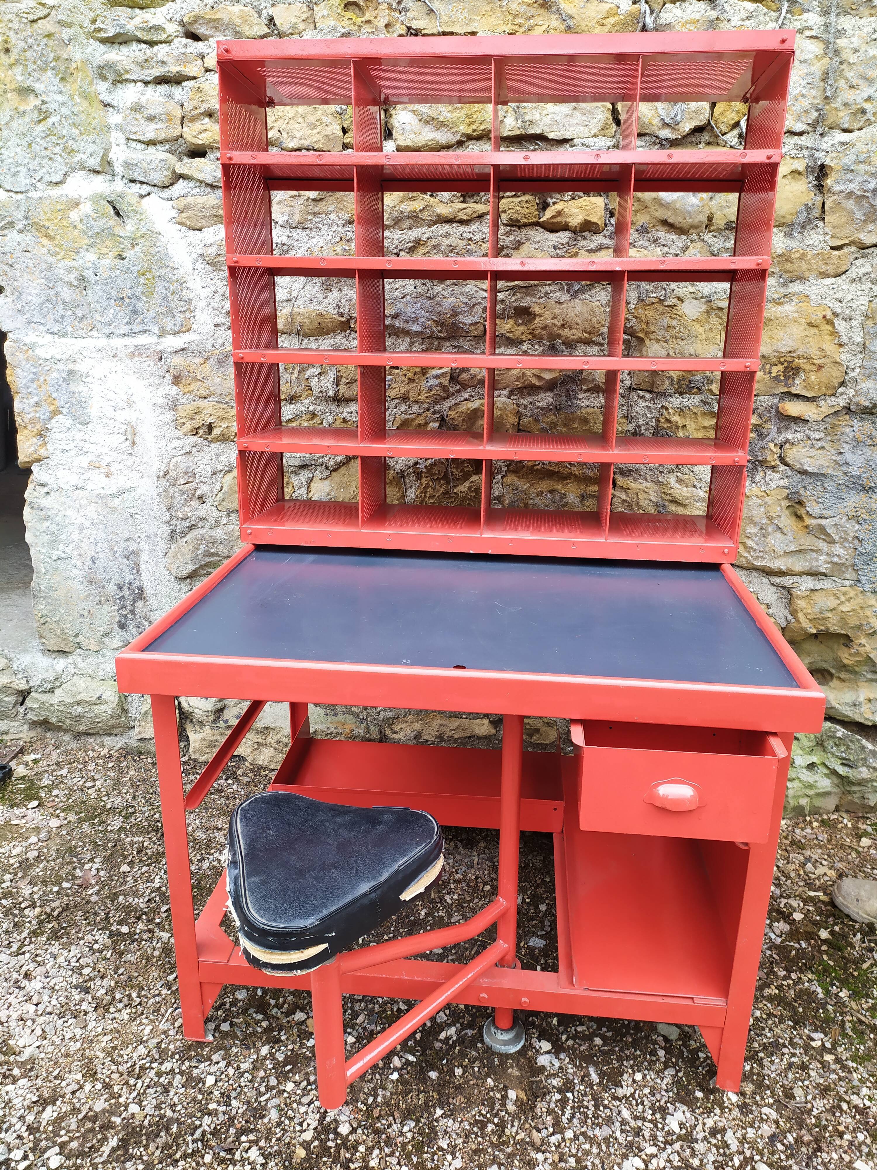 Postal sorting office