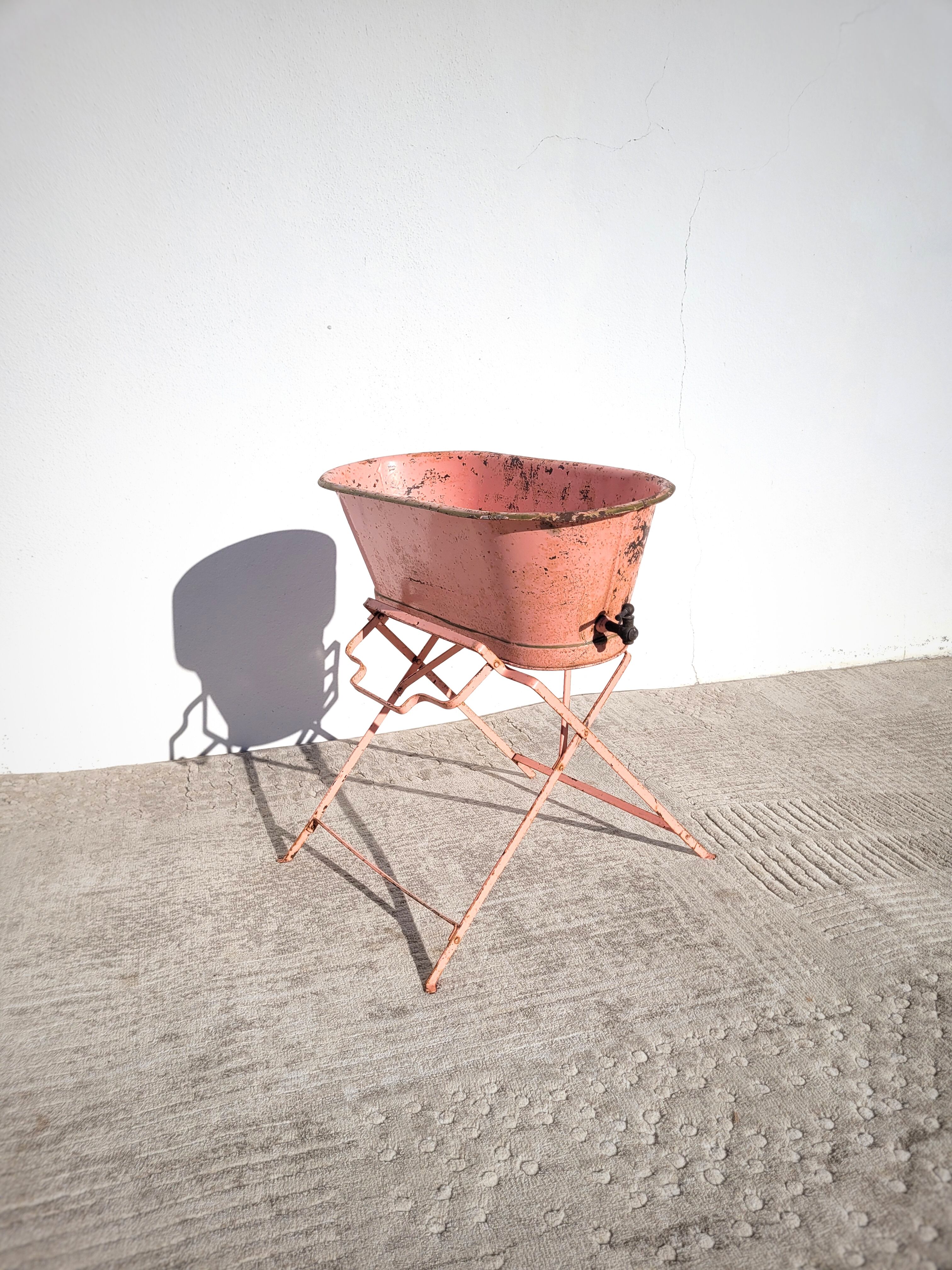 Planter bathtub 1930