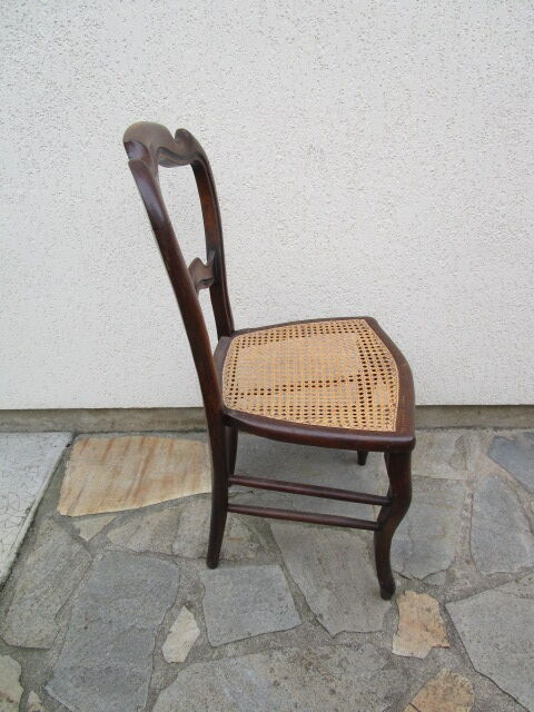 Antique canned chair