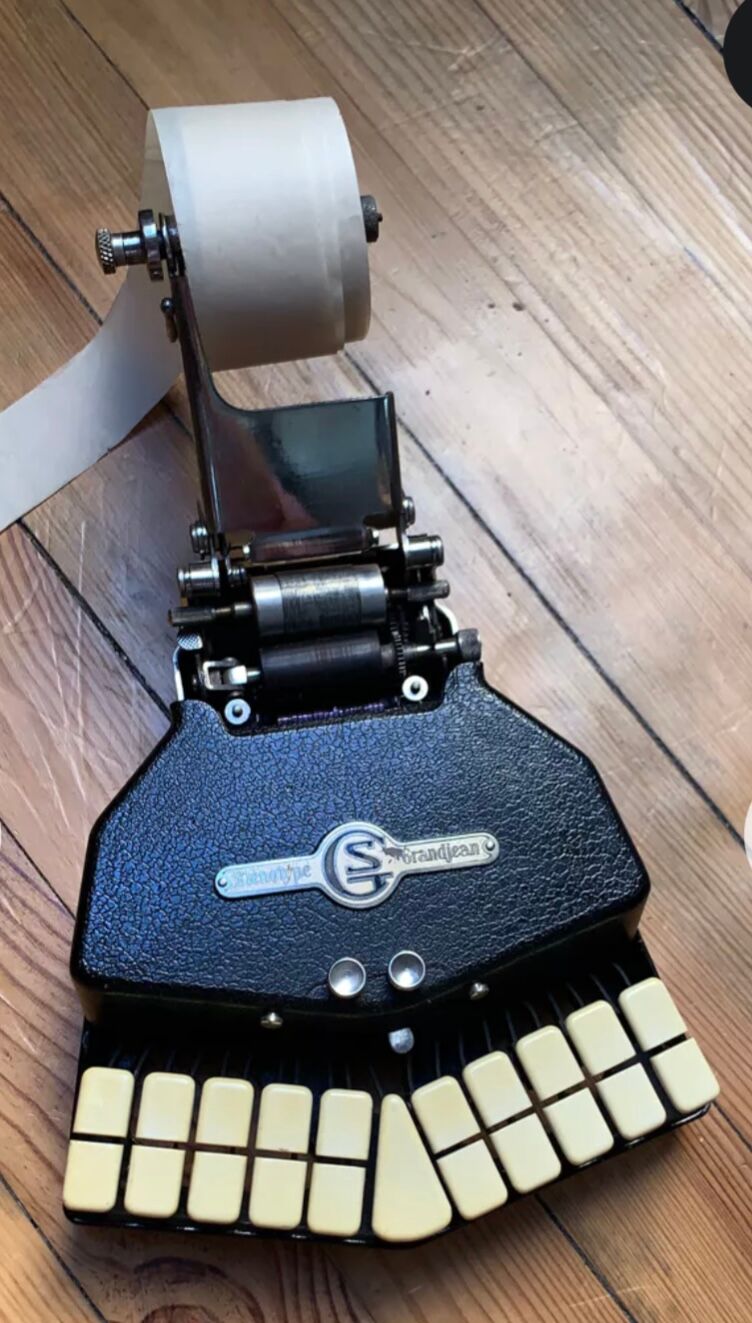 Grandjean shorthand machine