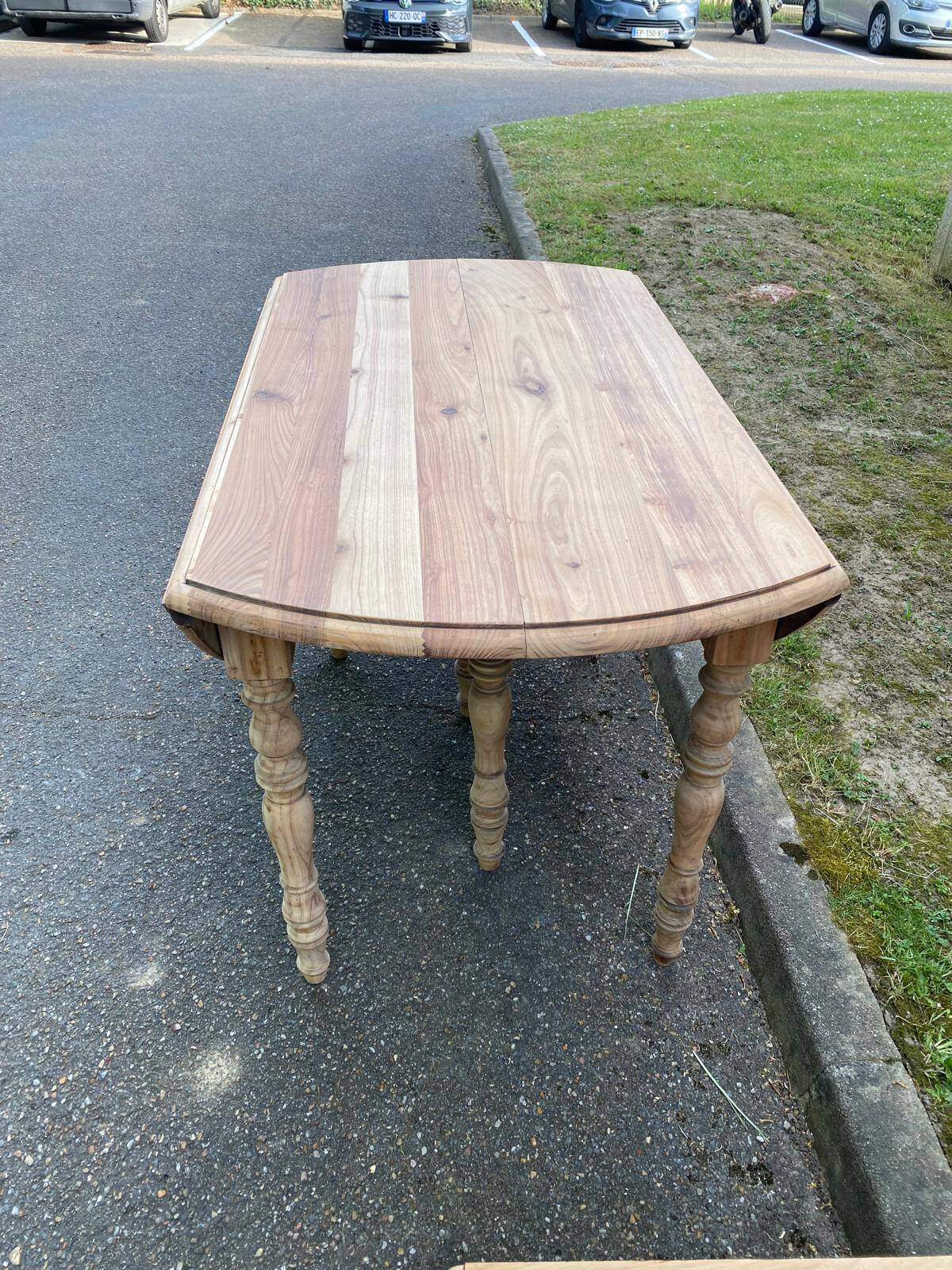 Table ronde extensible Louis Philippe XIXème à volet pliable 6 pieds 230cm