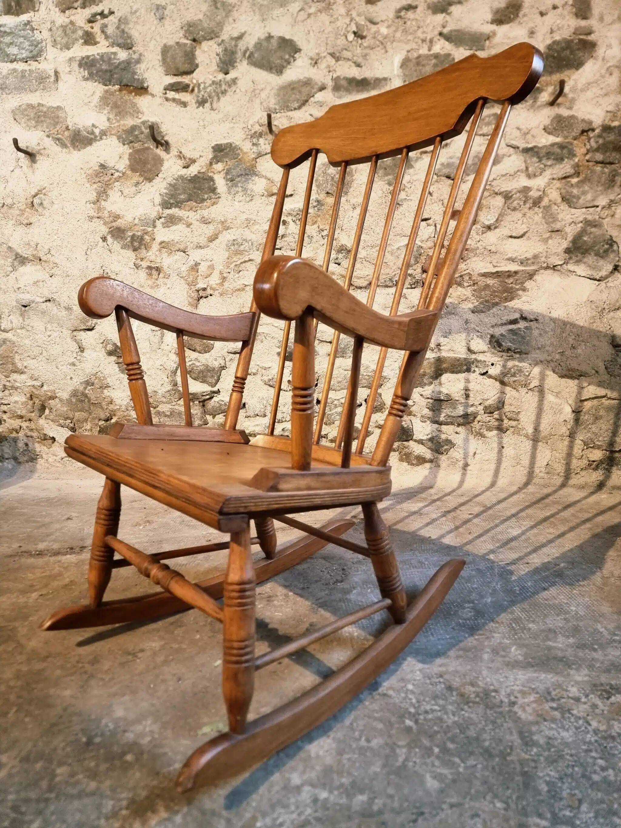 Vintage French Beech Rocking Chair – Mid-20th Century Windsor Style