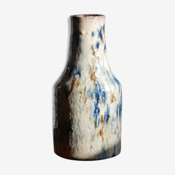 Cracked enamelled sandstone vase