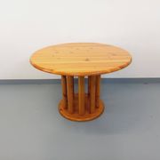 Table à manger ronde scandinave vintage style Rainer Daumiller en pin