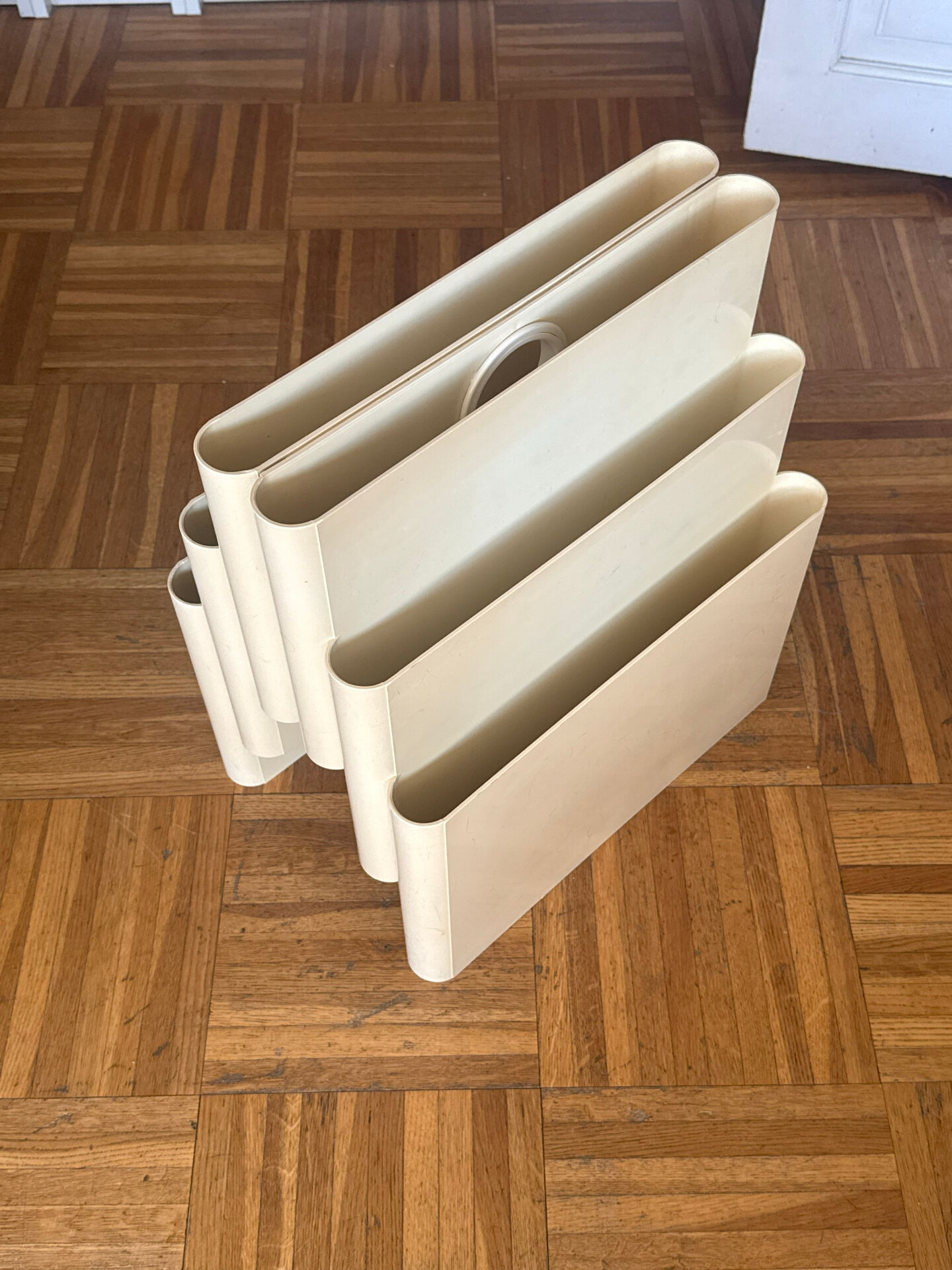 Magazine rack Kartell Giotto Stoppino