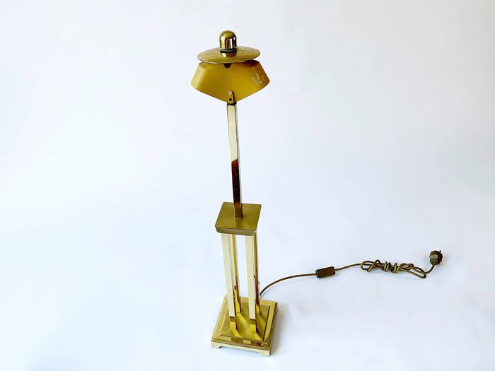 Brass table lamp by Onbekende