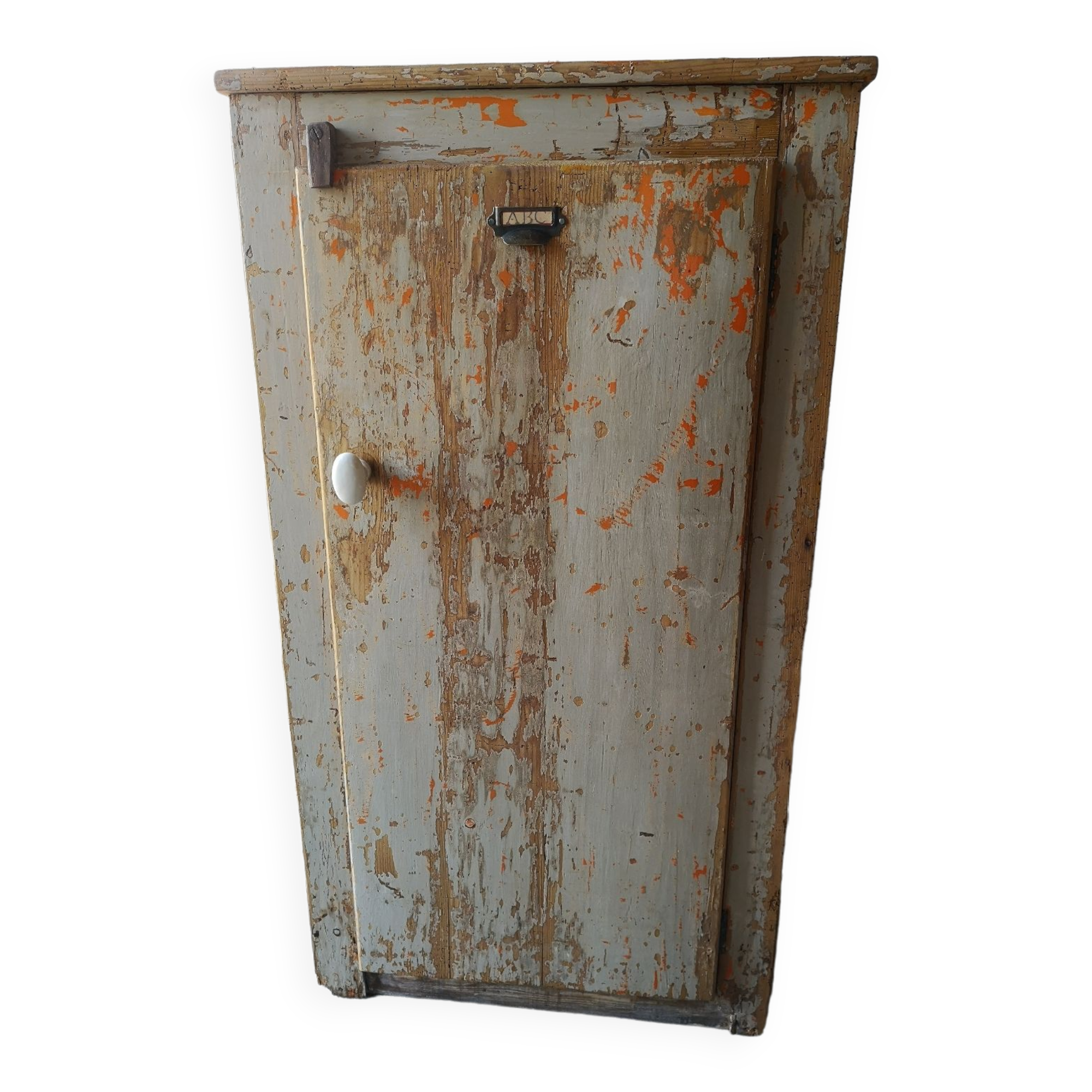 Armoire bonnetière