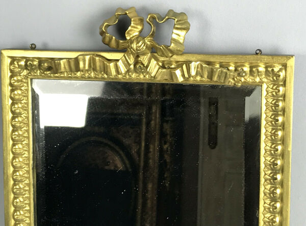 Miroir ancien en bronze doré de style Louis XVI avec miroir biseauté 37x23,5cm