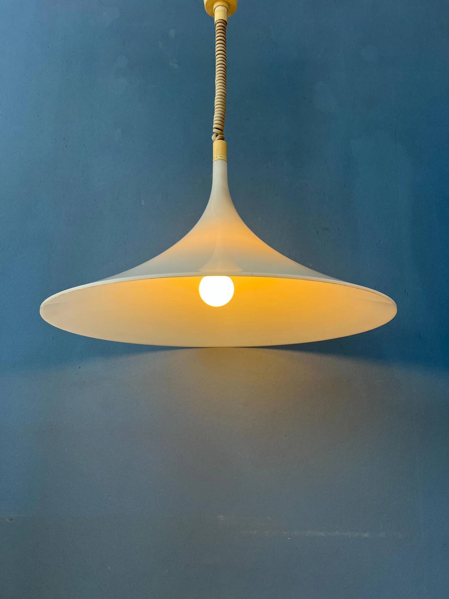 Suspension vintage en plexiglas