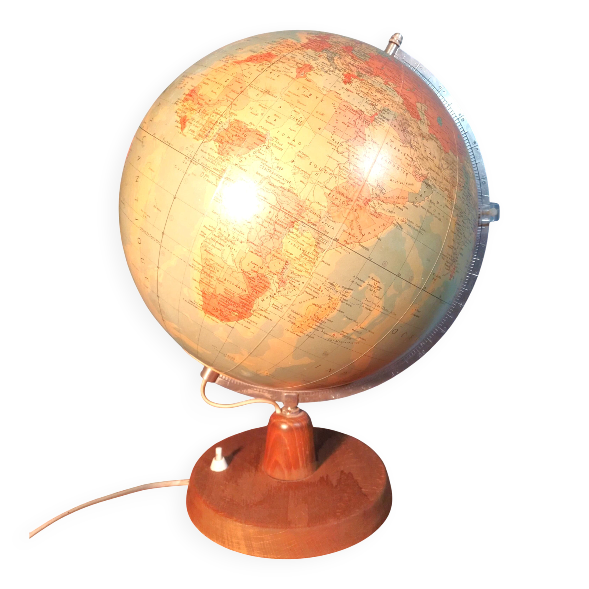 Terrestrial globe RDA 1970s